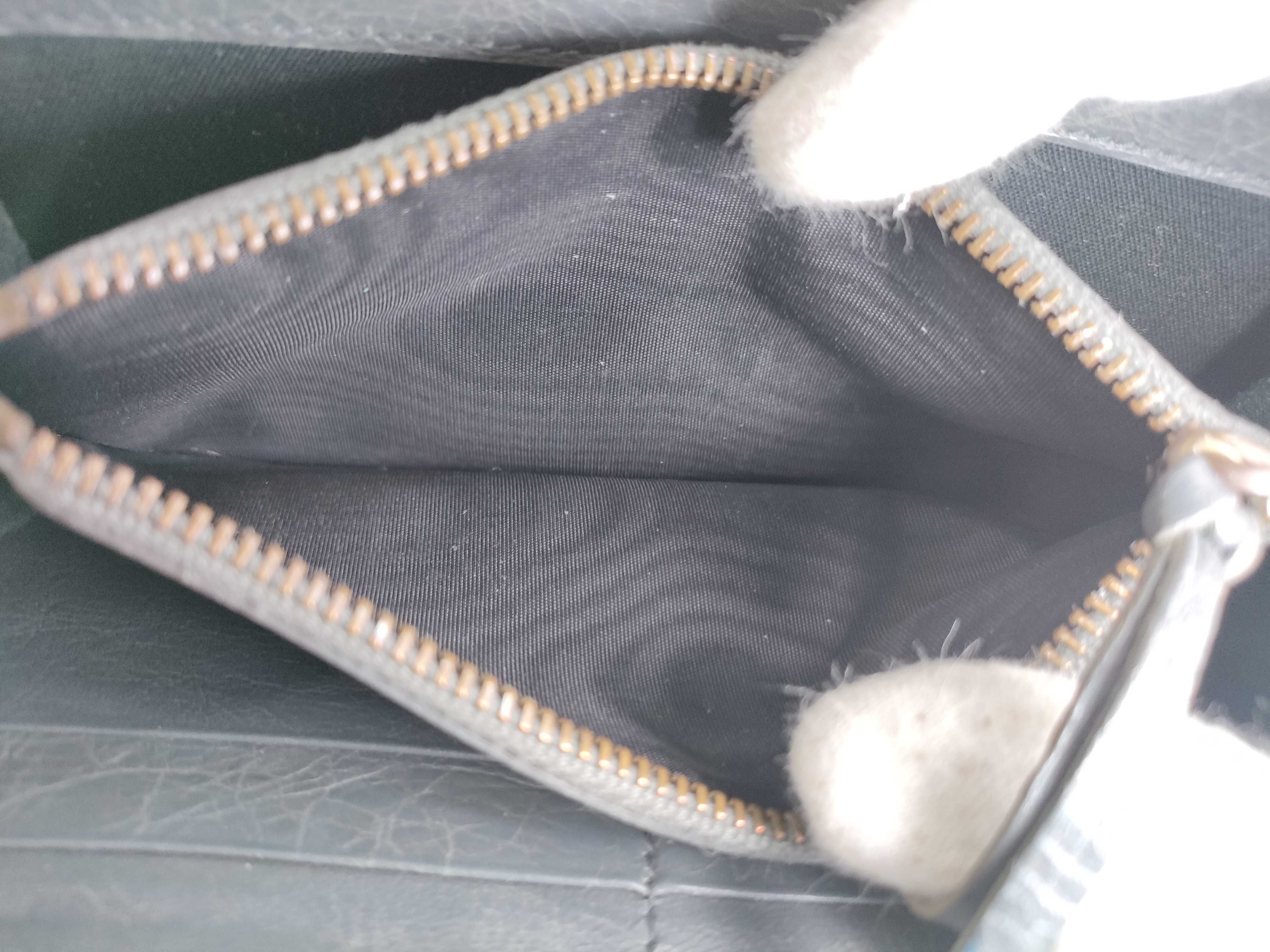 Leather Round Long Wallet Serial Number Wallet — view 10