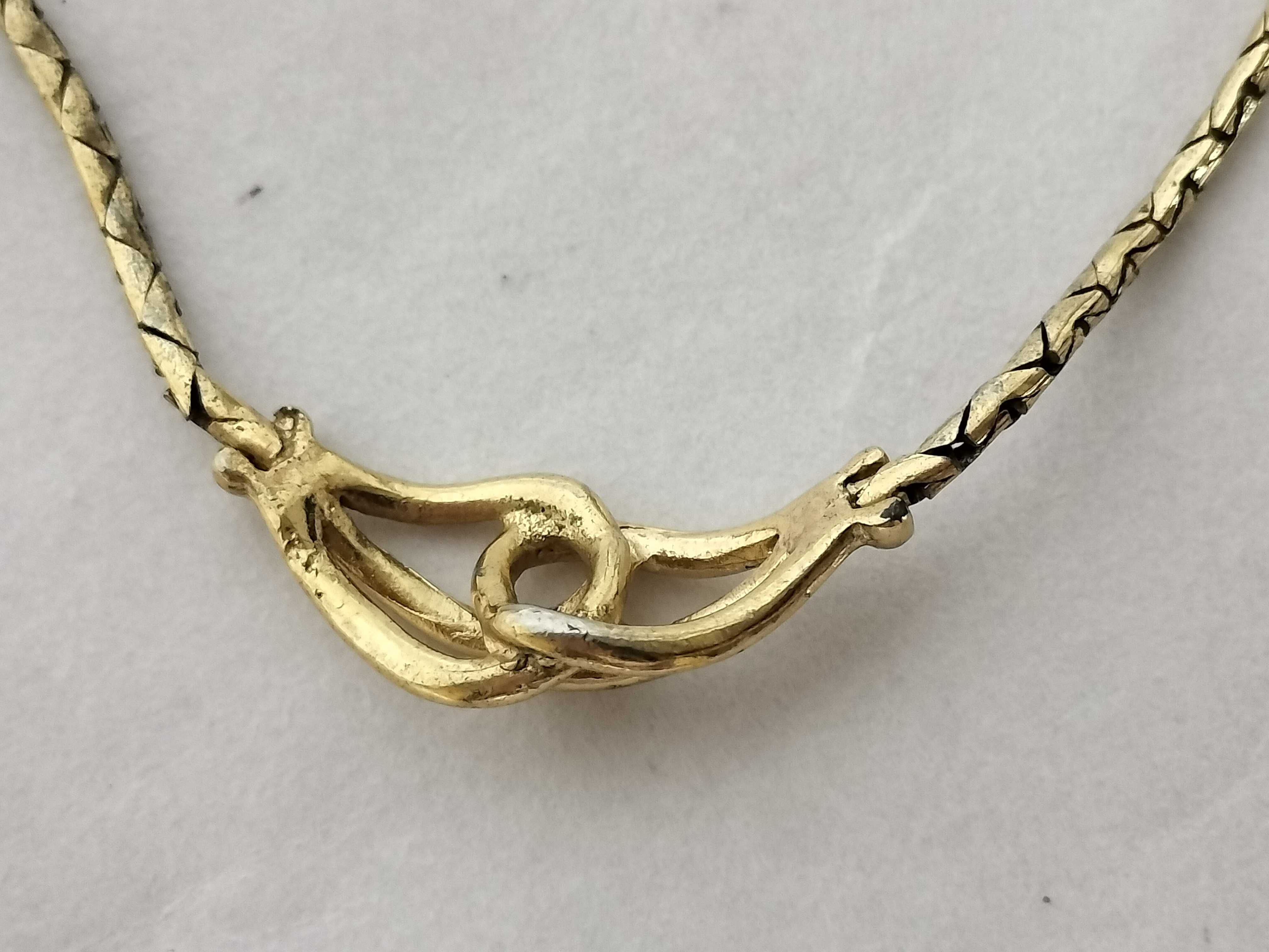 necklace — view 2
