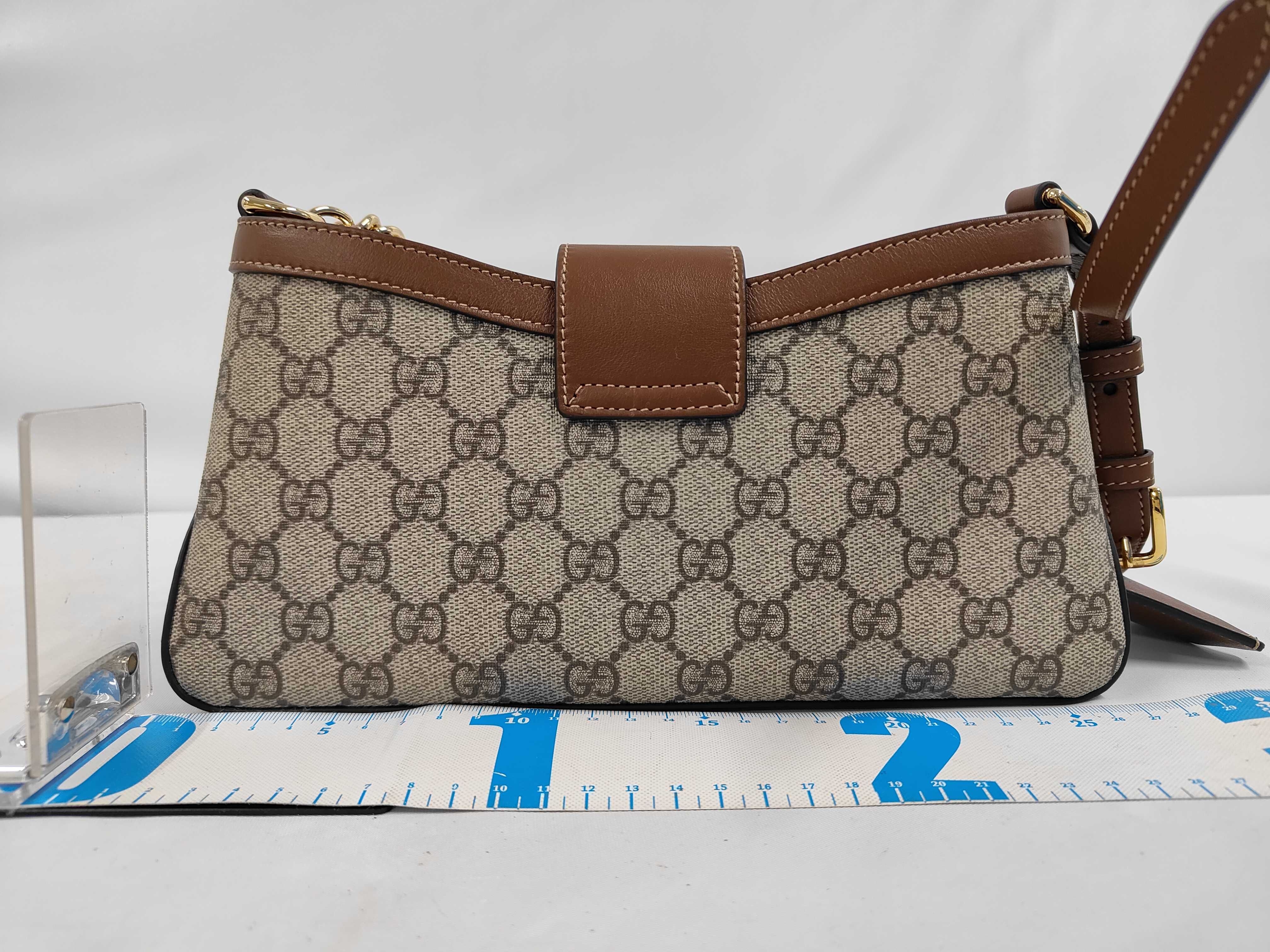 GG Supreme Padlock Small Shoulder Bag 811705 Shoulder Bag — view 2