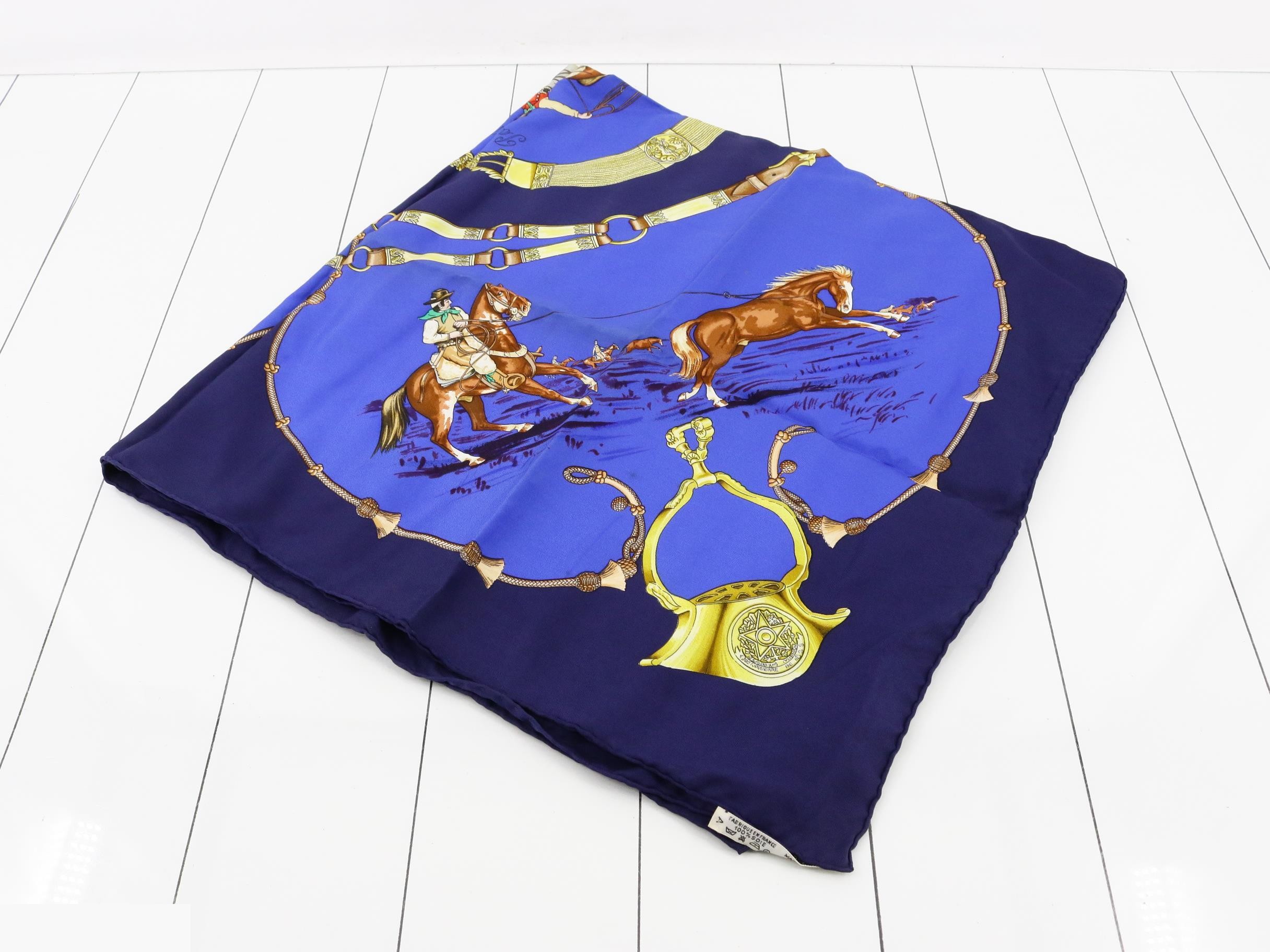 Carre 90 Pampa Great Plains Blue x Navy