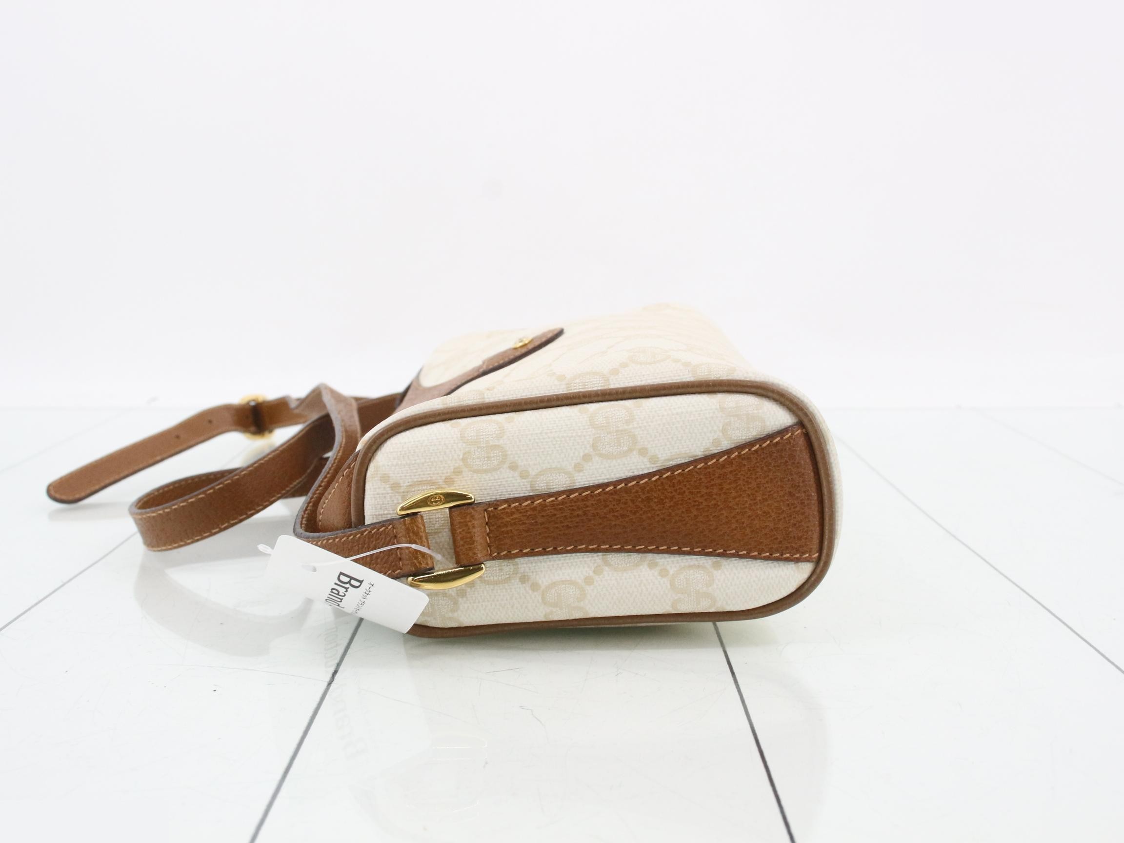 GG Supreme Shoulder Bag, White — view 4