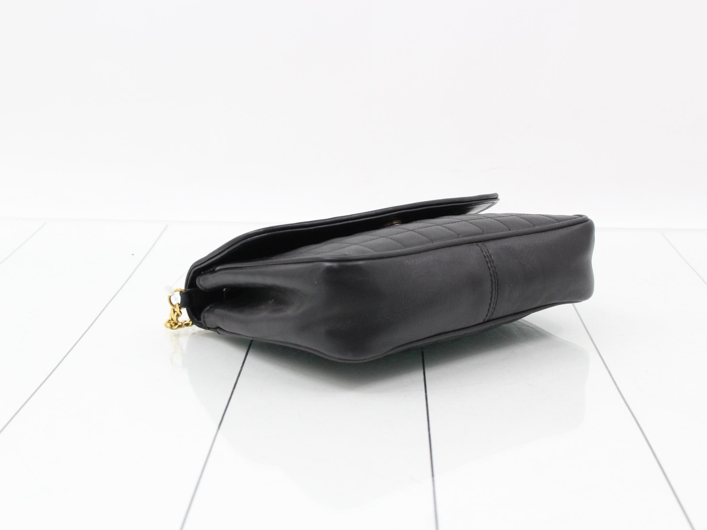 Other lines: Bags and Chain Shoulder Bags — view 5