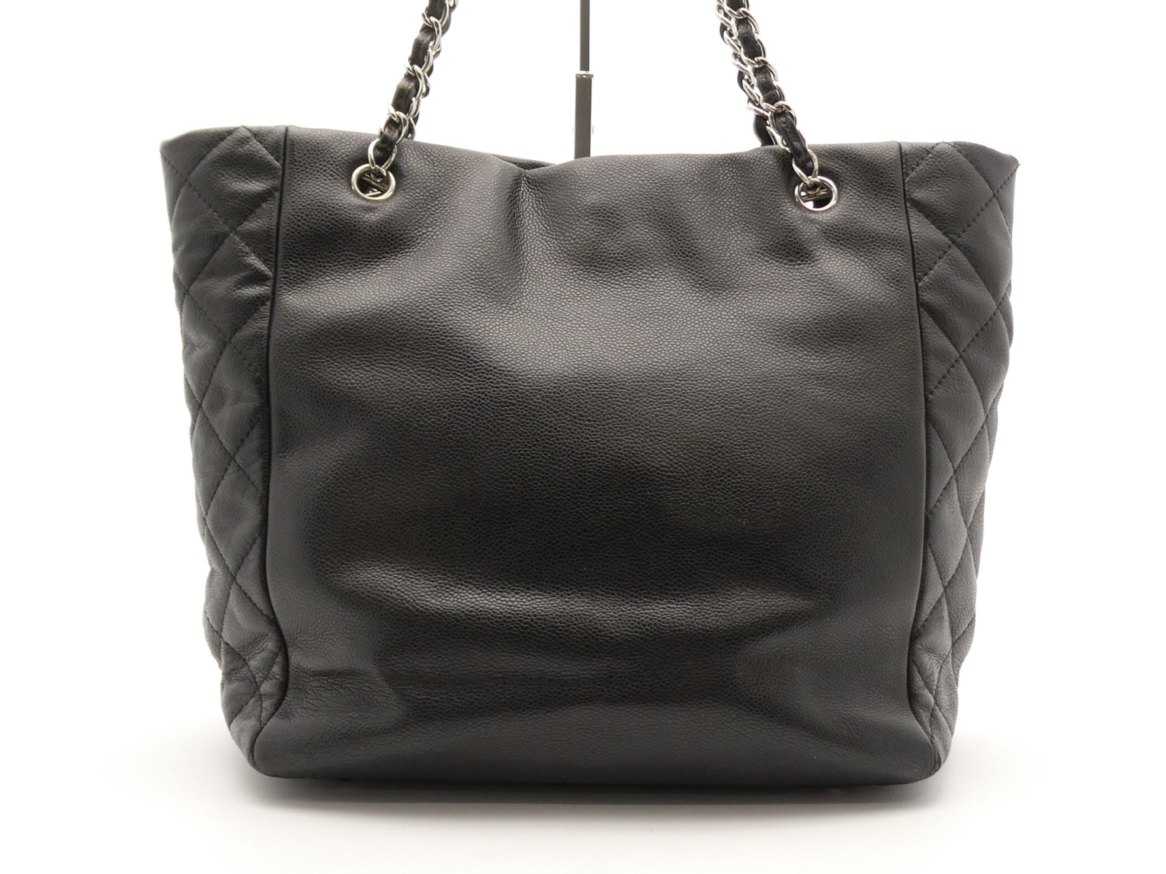 Matelassé Coco Mark Caviar Skin Chain Tote Bag — view 2