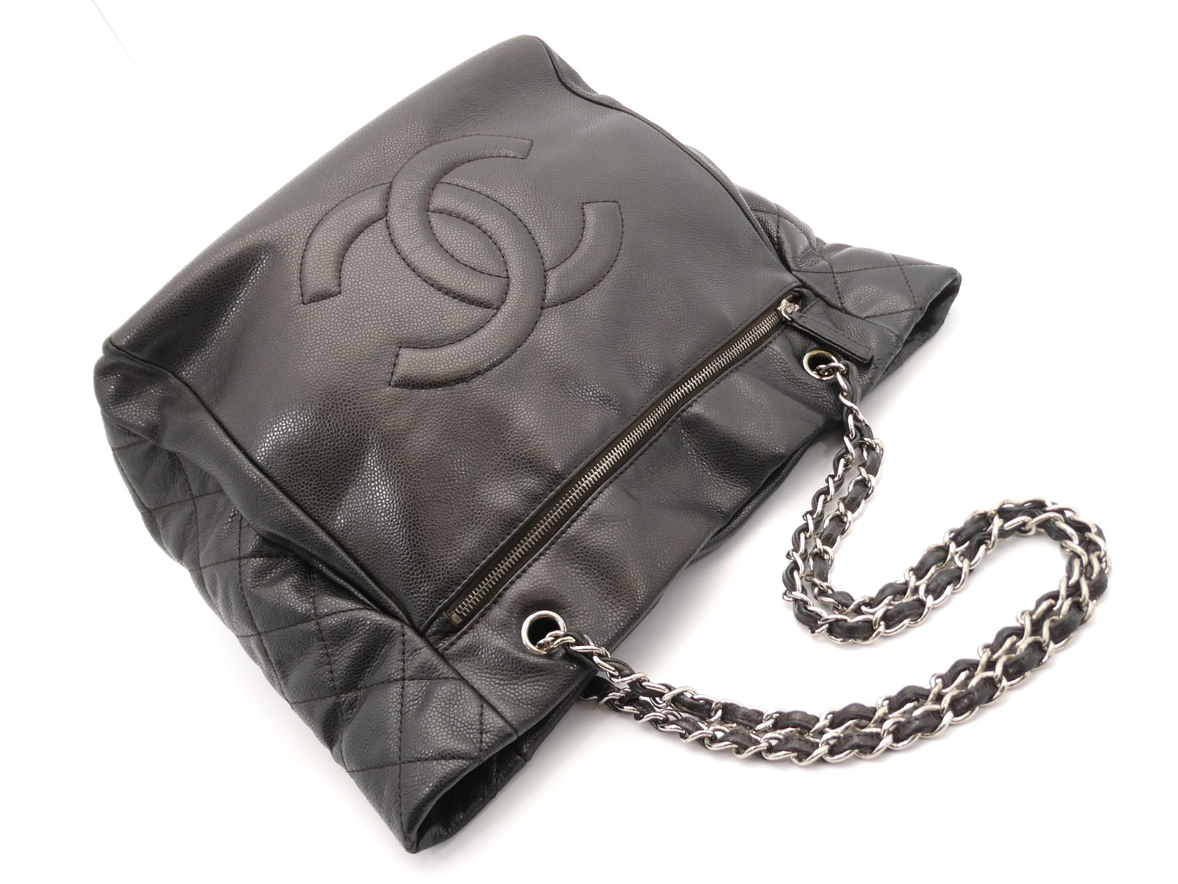 Matelassé Coco Mark Caviar Skin Chain Tote Bag — view 6