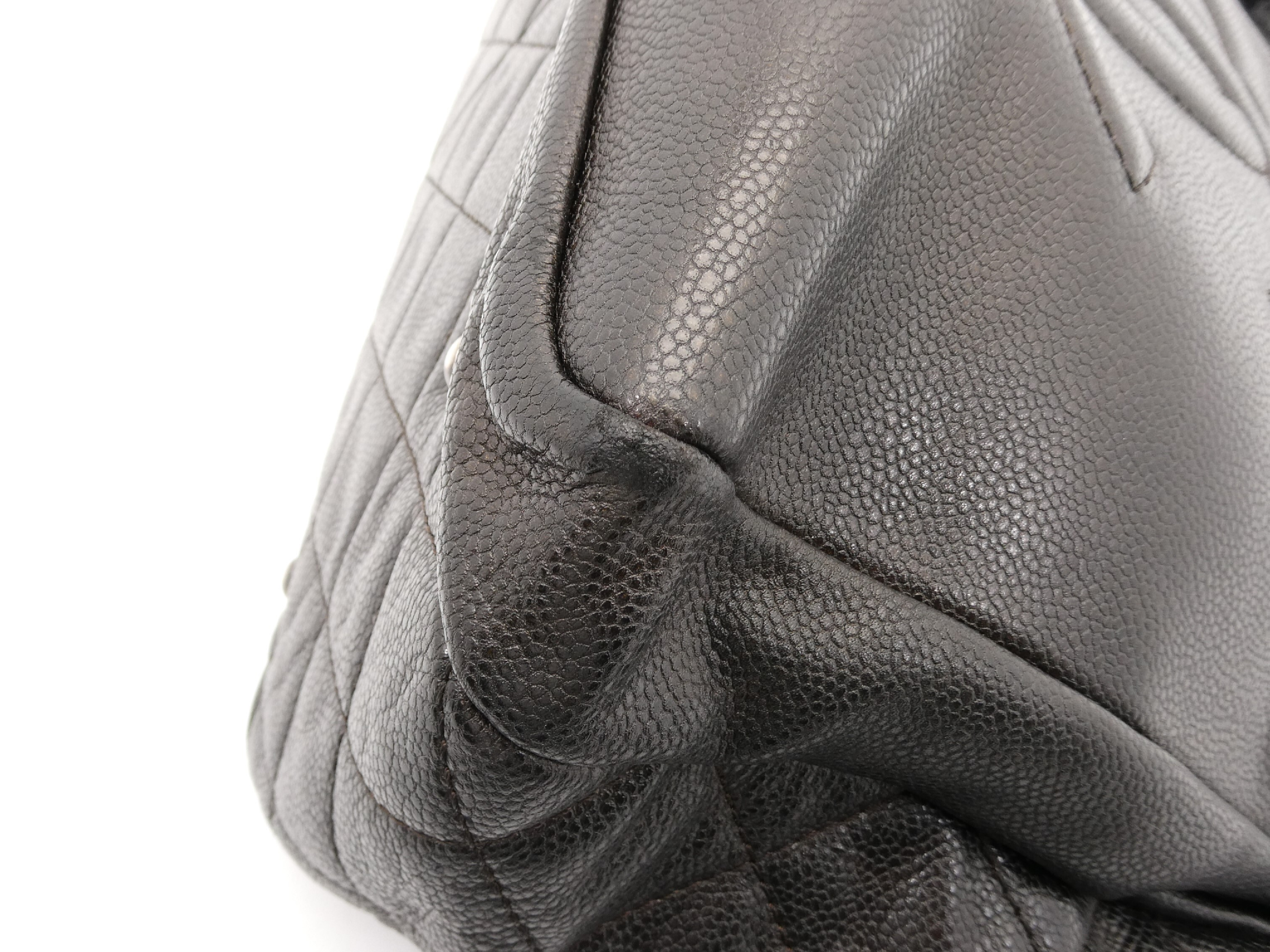 Matelassé Coco Mark Caviar Skin Chain Tote Bag — view 10