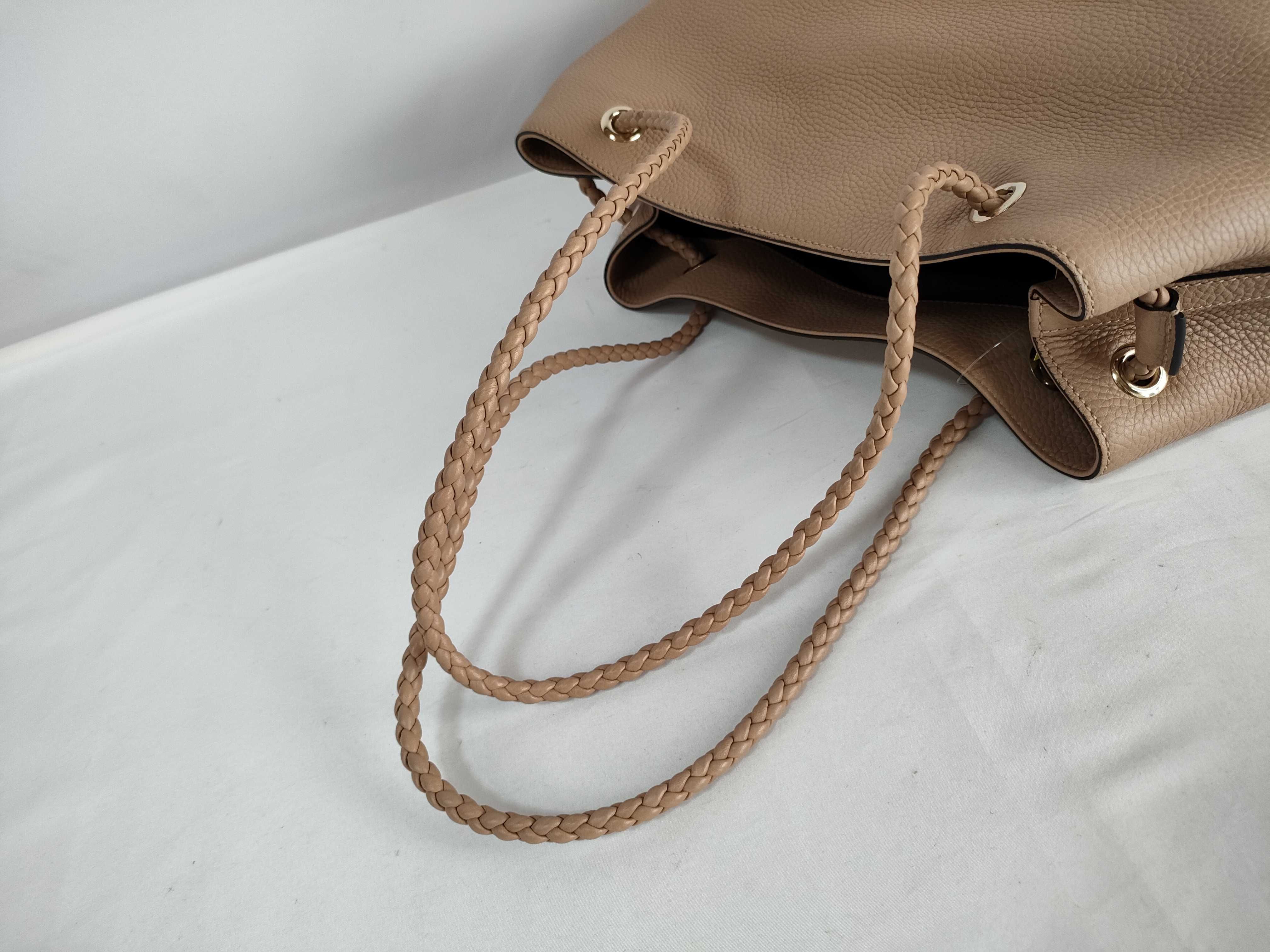 Logo Tote Bag, Beige, Outlet Item — view 3