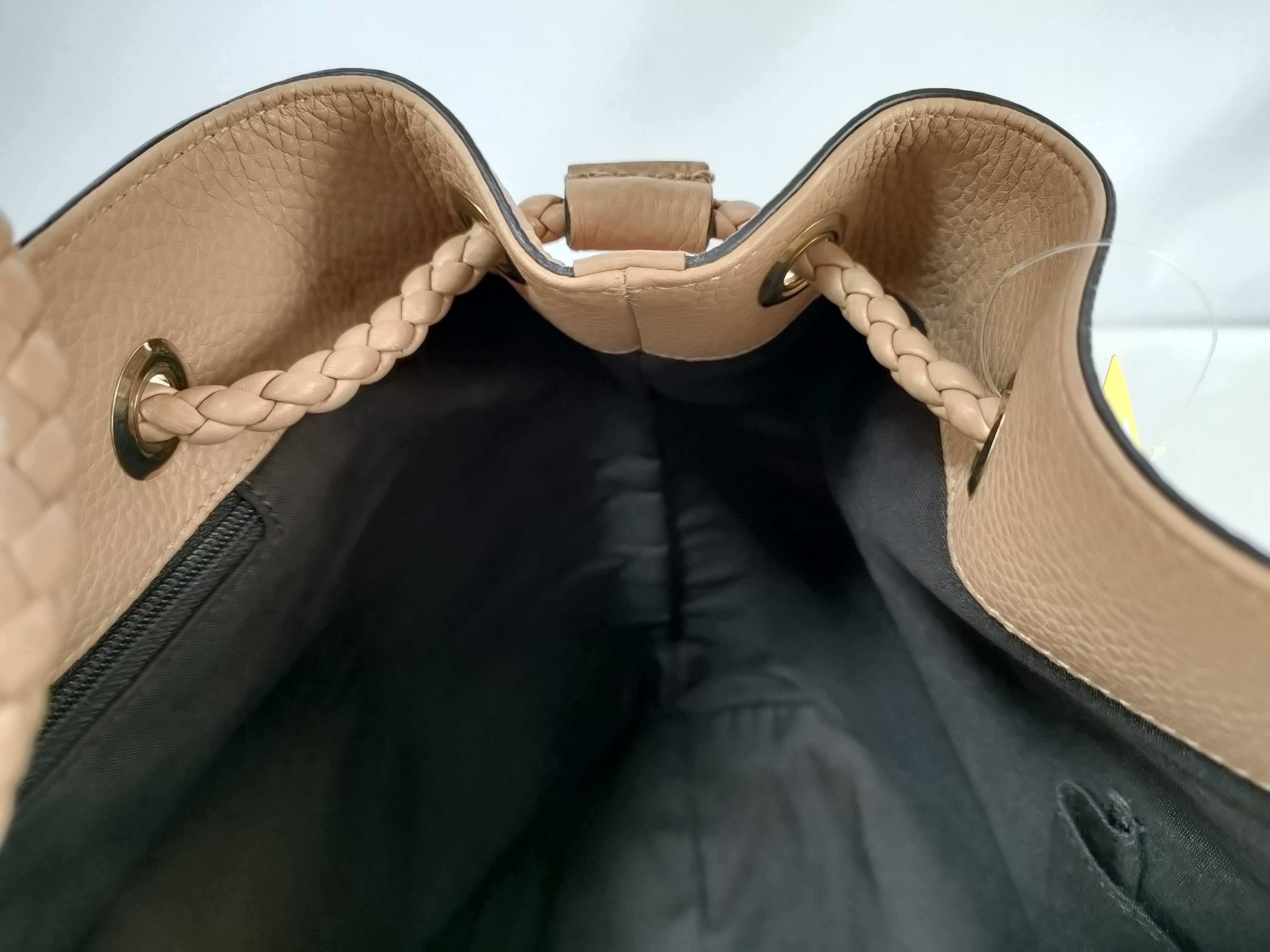 Logo Tote Bag, Beige, Outlet Item — view 9