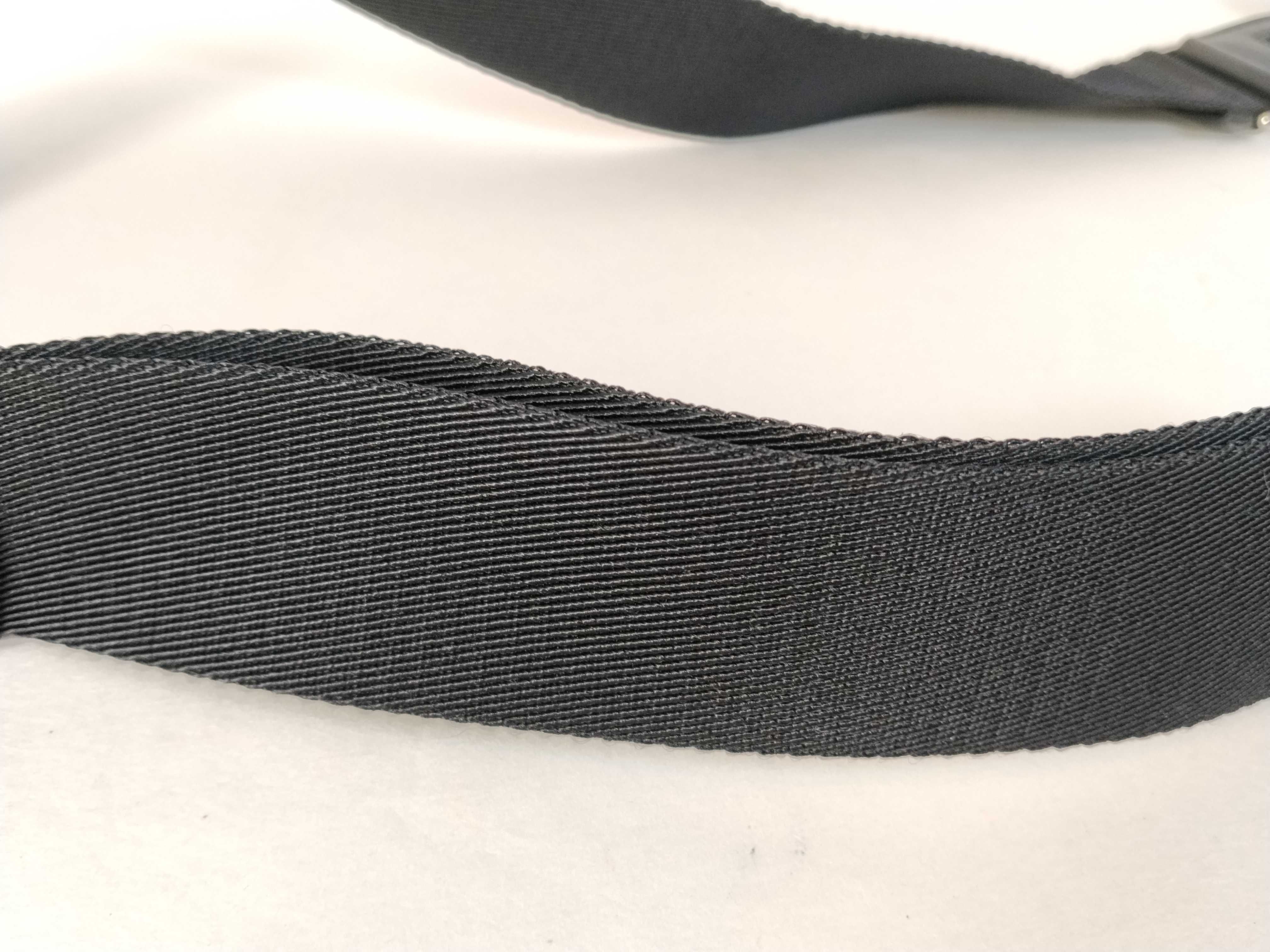 VN- Logo Leather Shoulder Bag Black — view 4