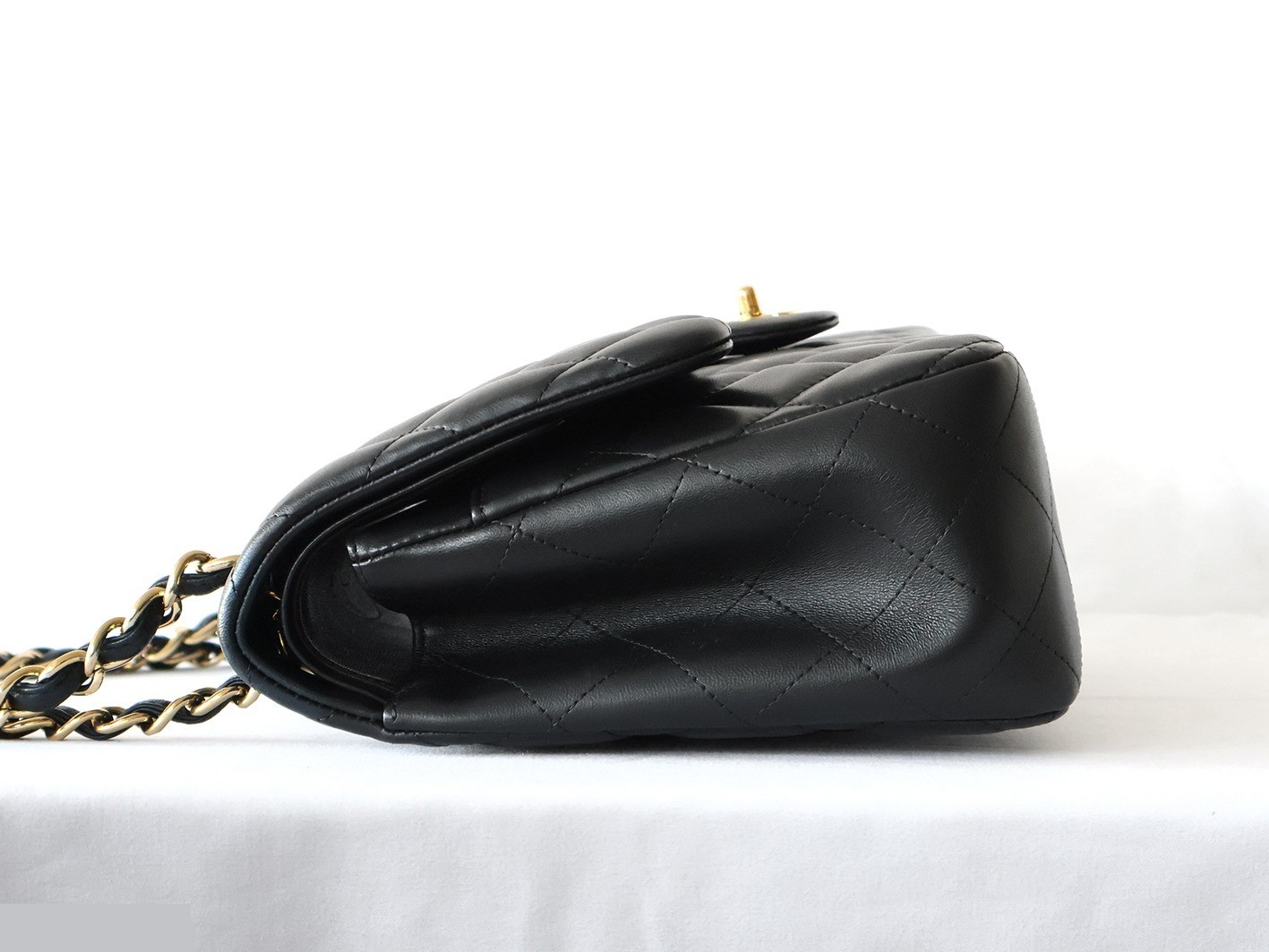 Large Matelassé 30 Lambskin Double Flap Double Chain Shoulder Bag, Black — view 7