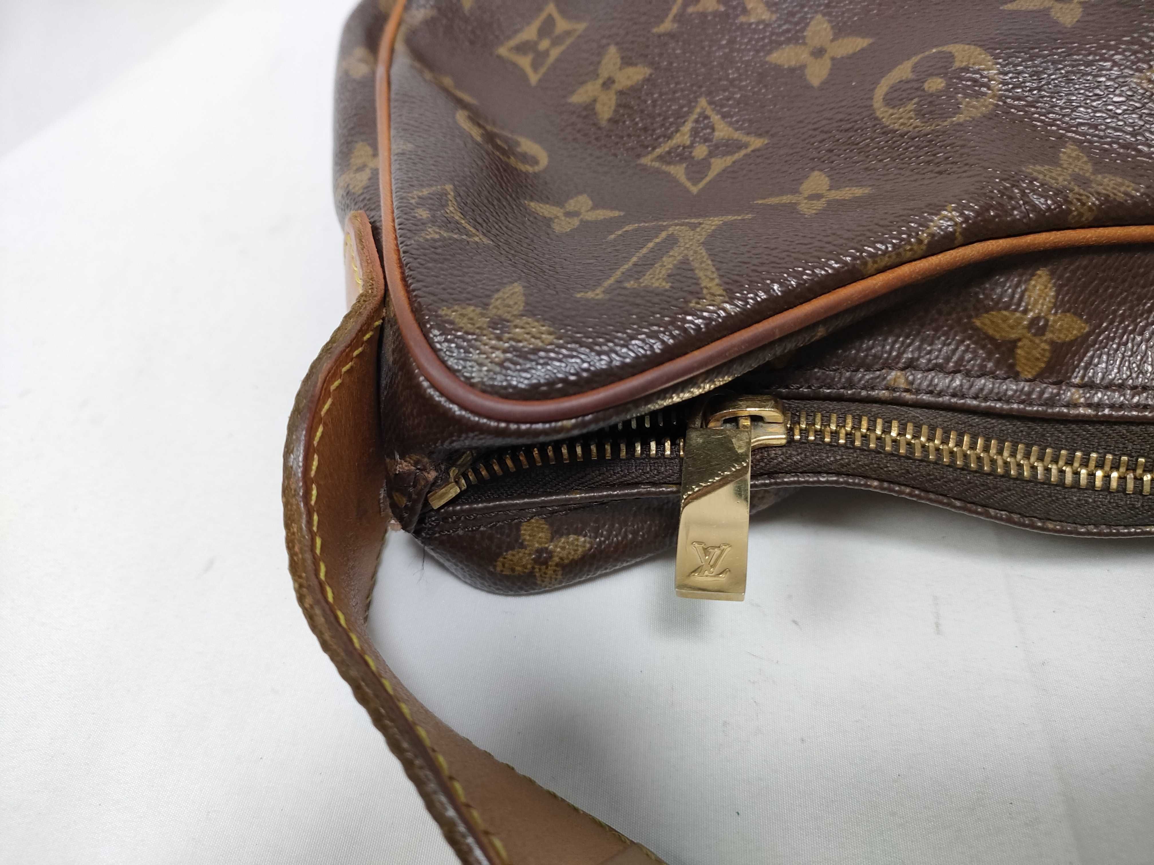 Monogram FR- Monogram Croissant GM M51511 Bag Shoulder Bag — view 11