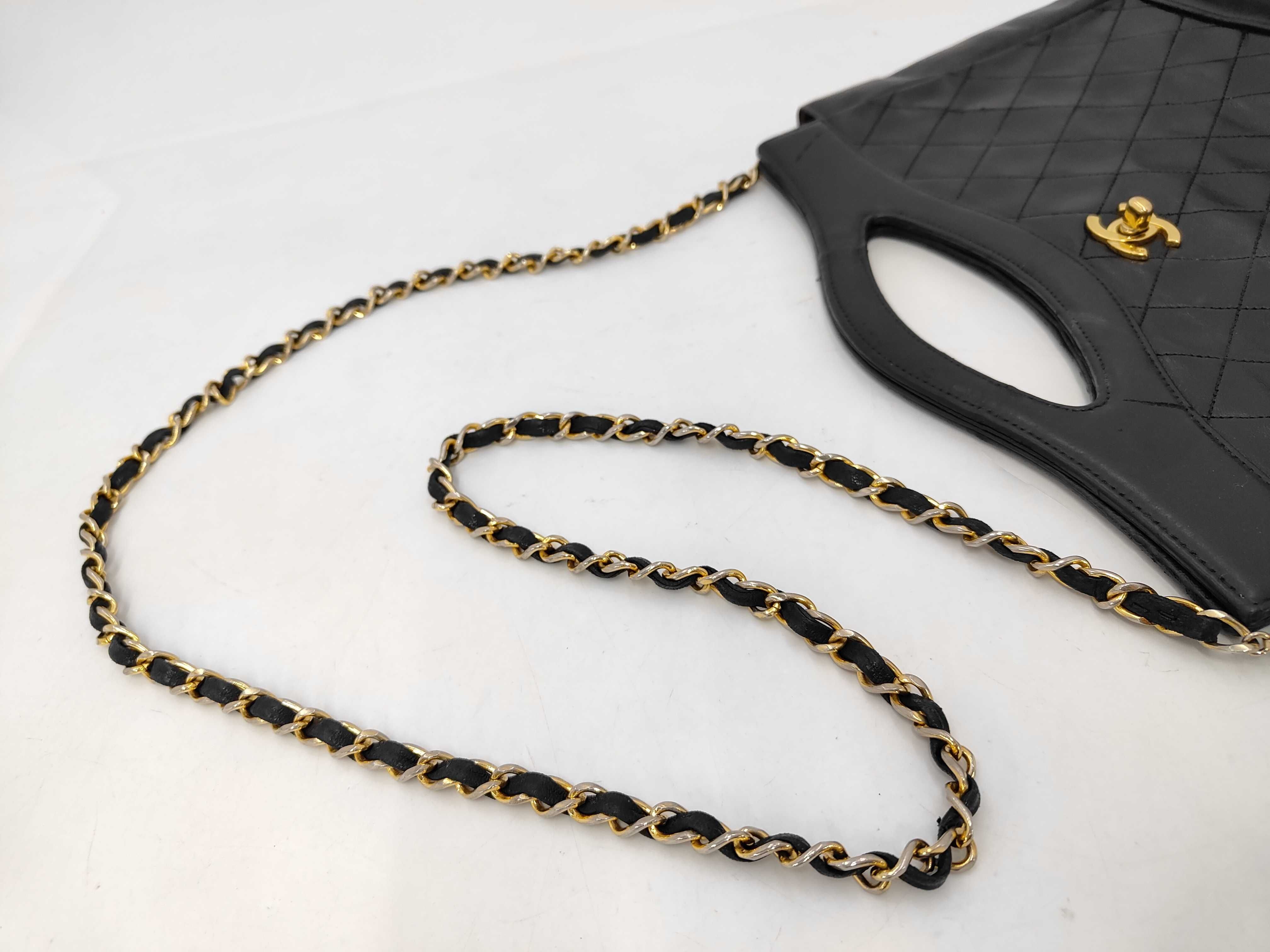Matelassé Chain Shoulder Bag (Black) — view 3