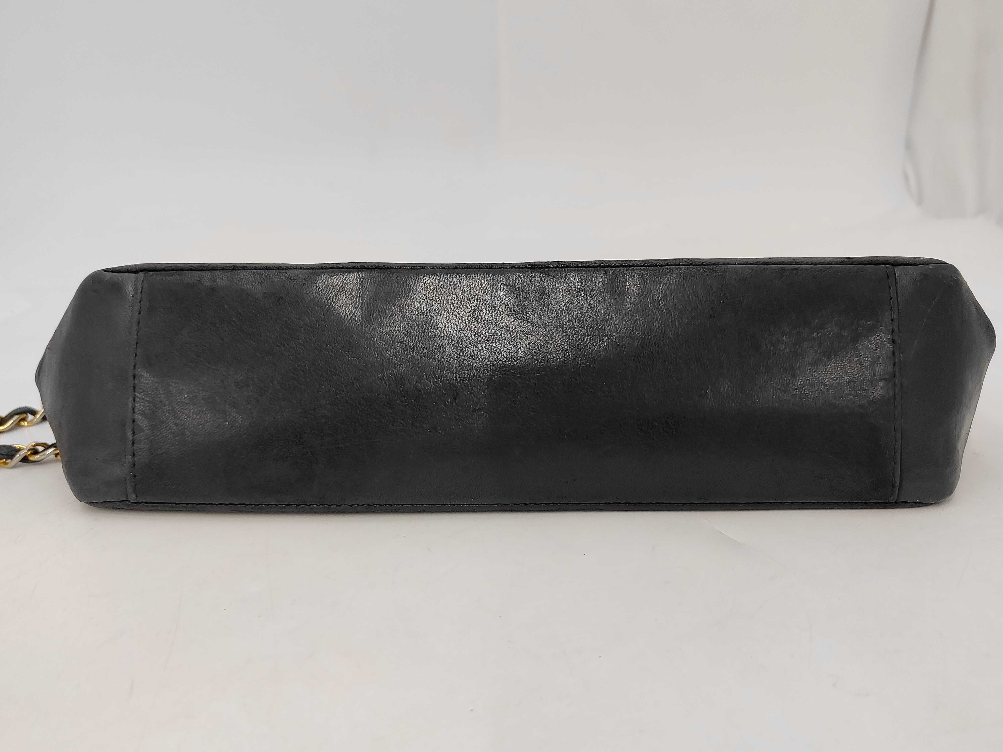 Matelassé Chain Shoulder Bag (Black) — view 7