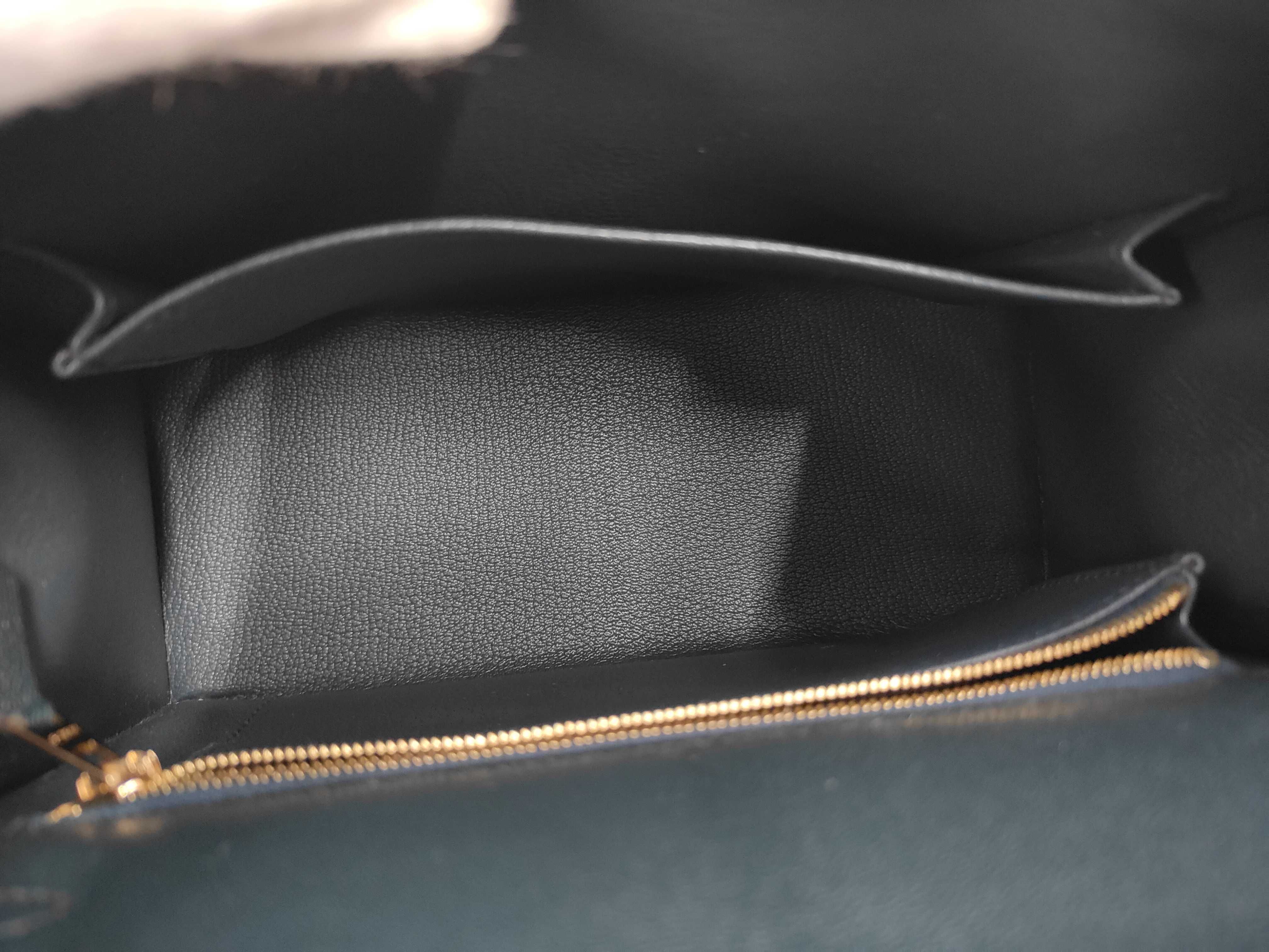 Kelly 25 Sellier Chevre Shamkira Vert Rousseau Gold Hardware G Stamp Handbag — view 9