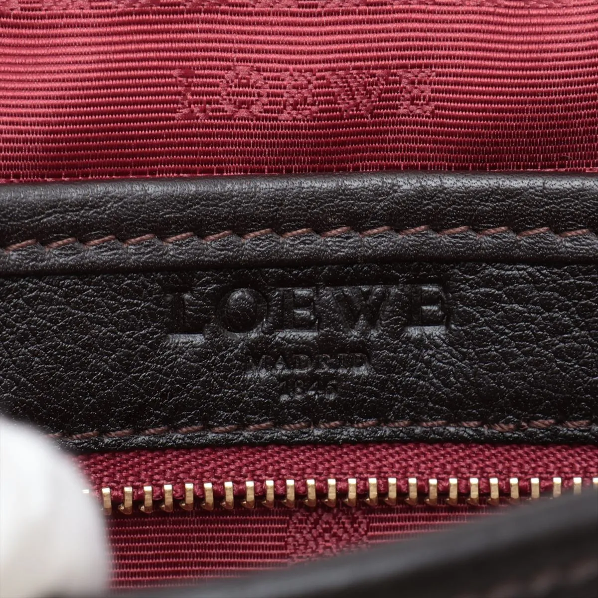Heritage Leather Shoulder Bag, Brown — view 11