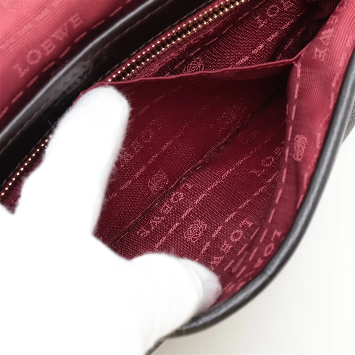 Heritage Leather Shoulder Bag, Brown — view 10