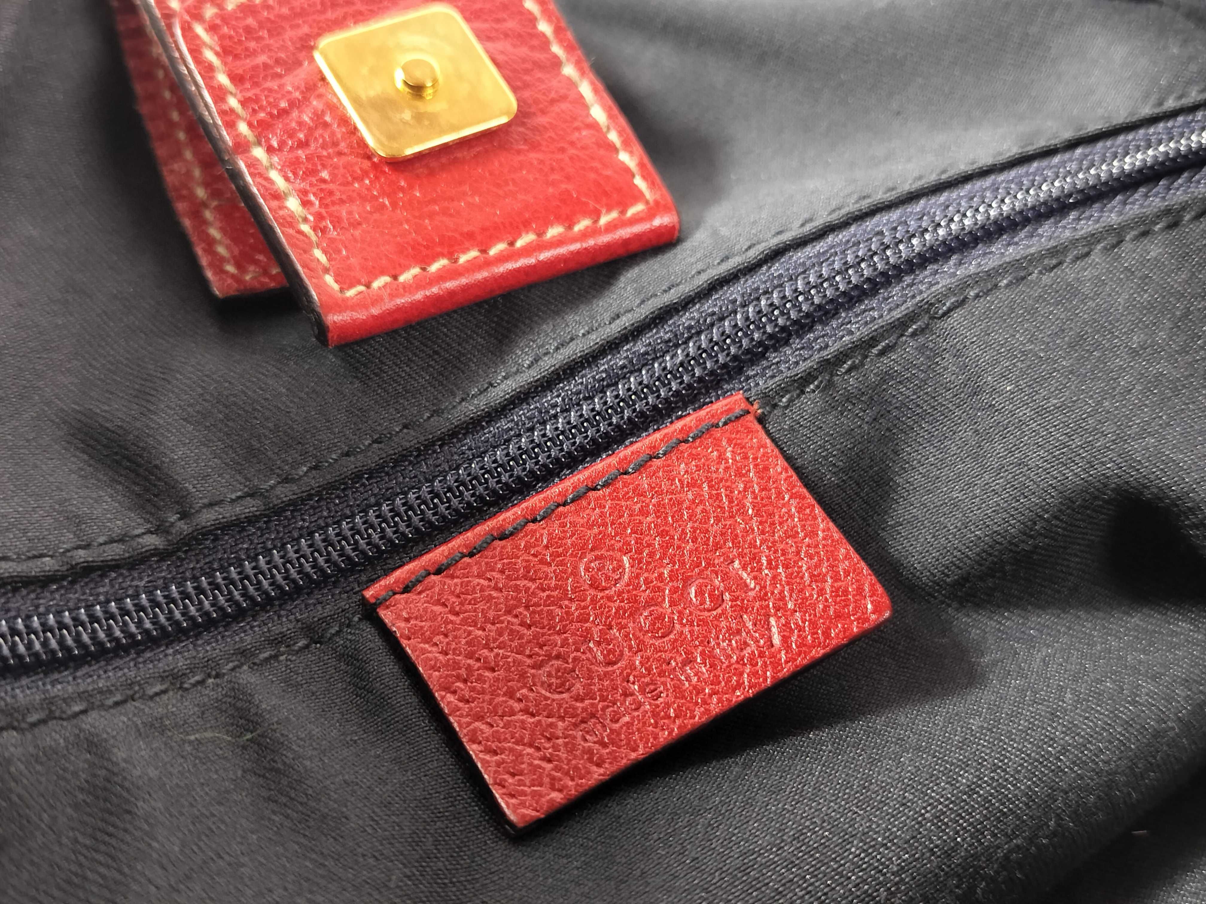 GG Canvas GG Jacquard Leather Trimming Shoulder Bag (Handbag) — view 9