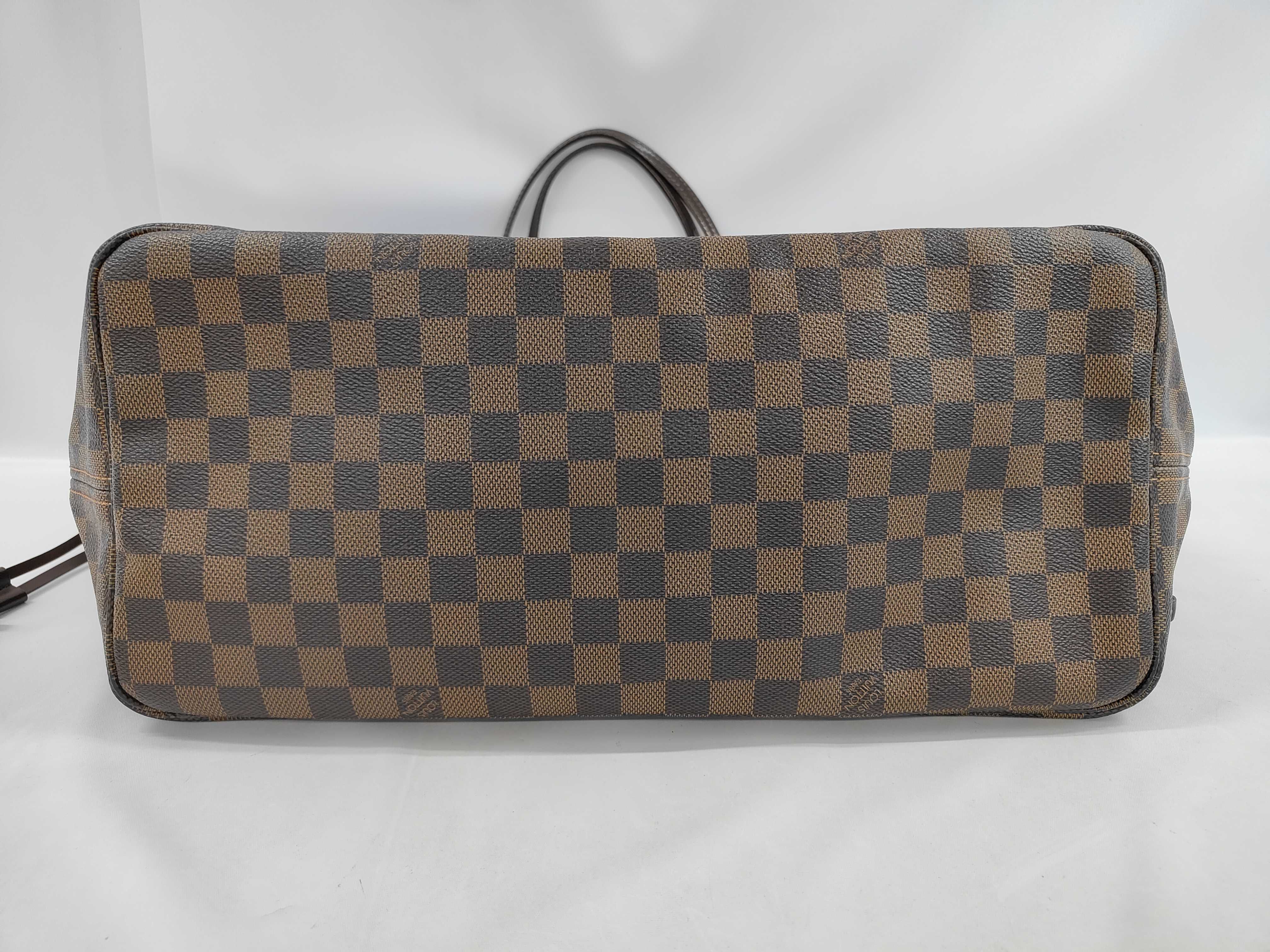 Damier Neverfull GM Tote Bag — view 3