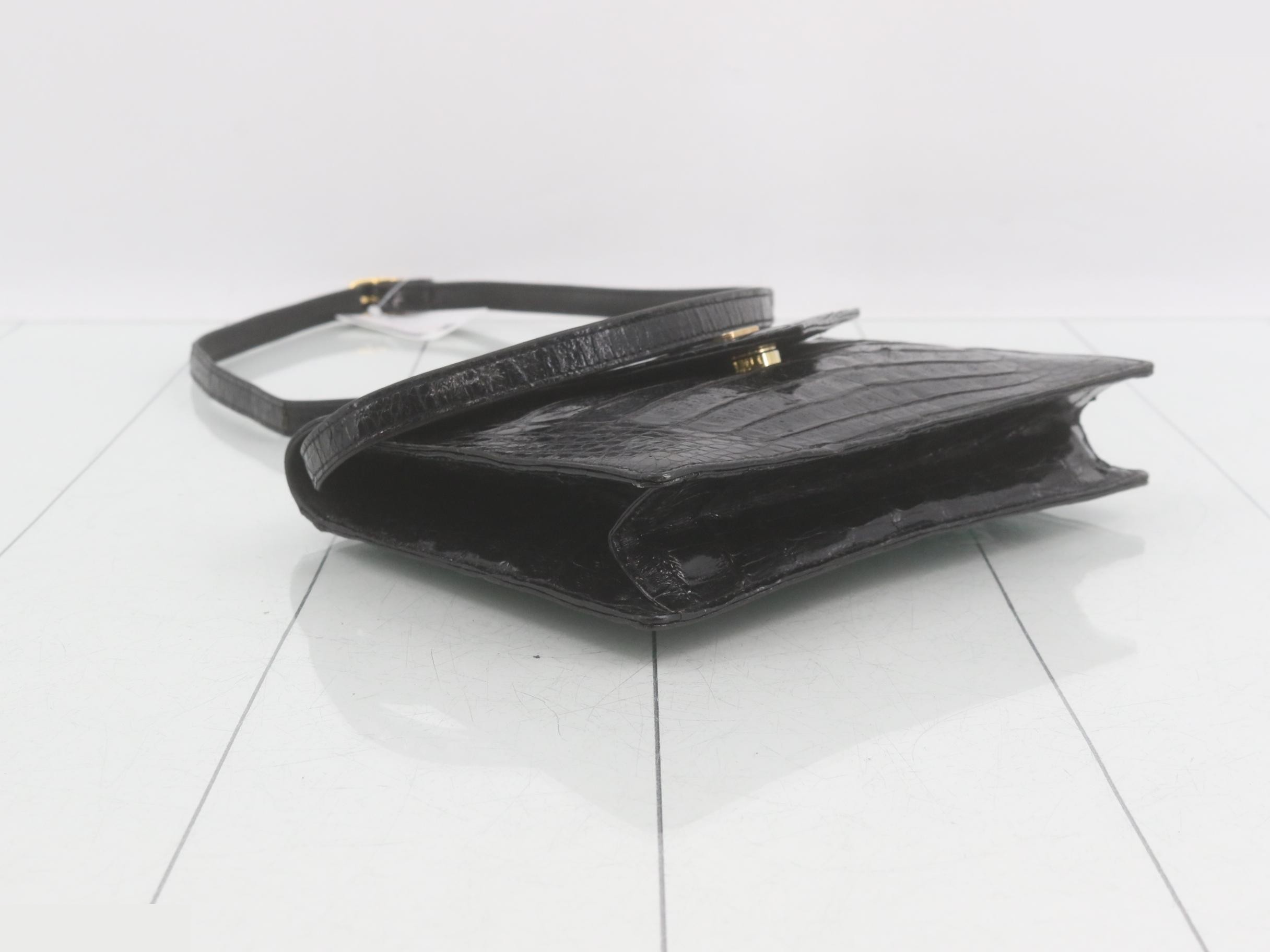Crocodile shoulder bag — view 5
