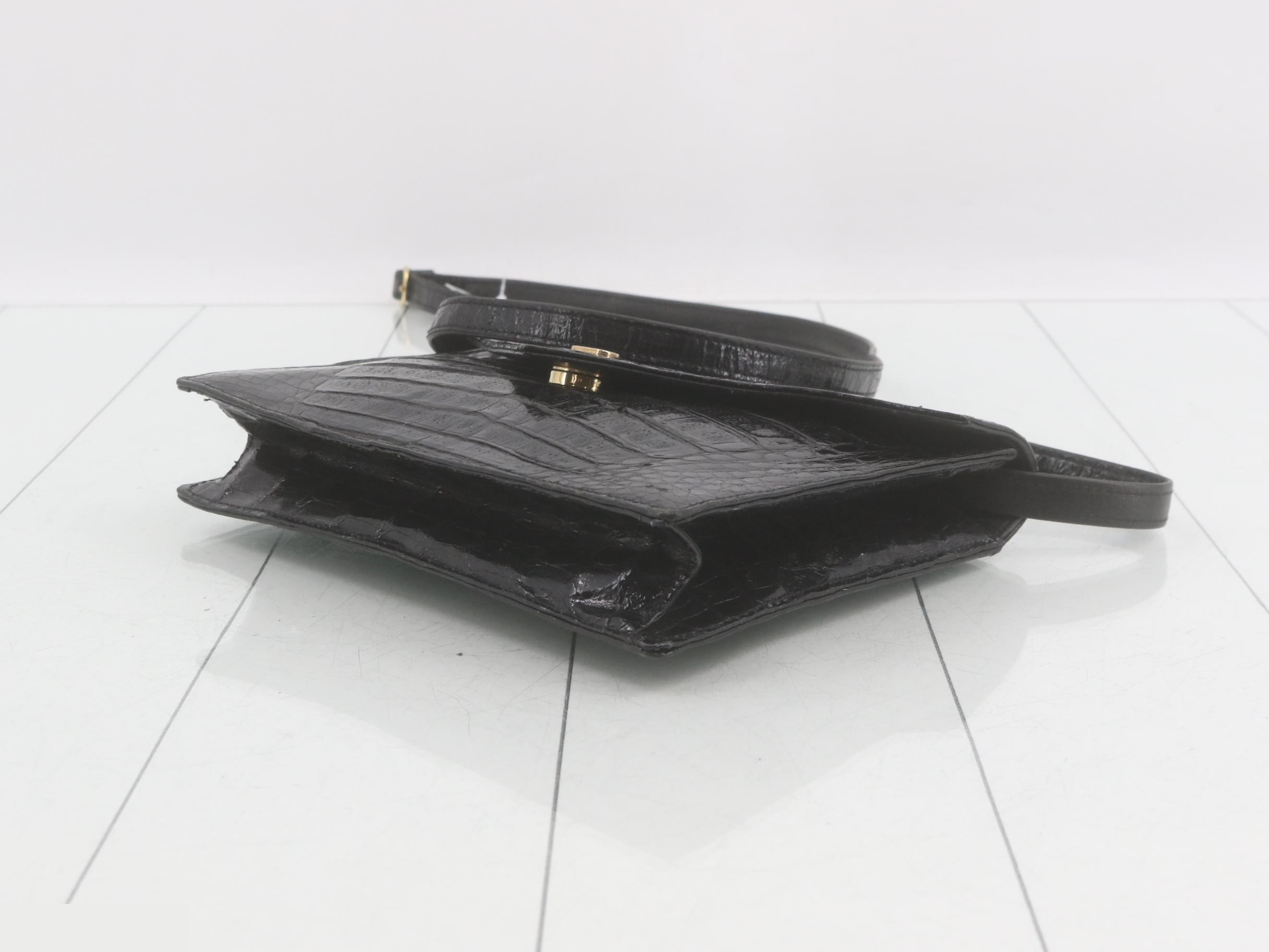 Crocodile shoulder bag — view 6