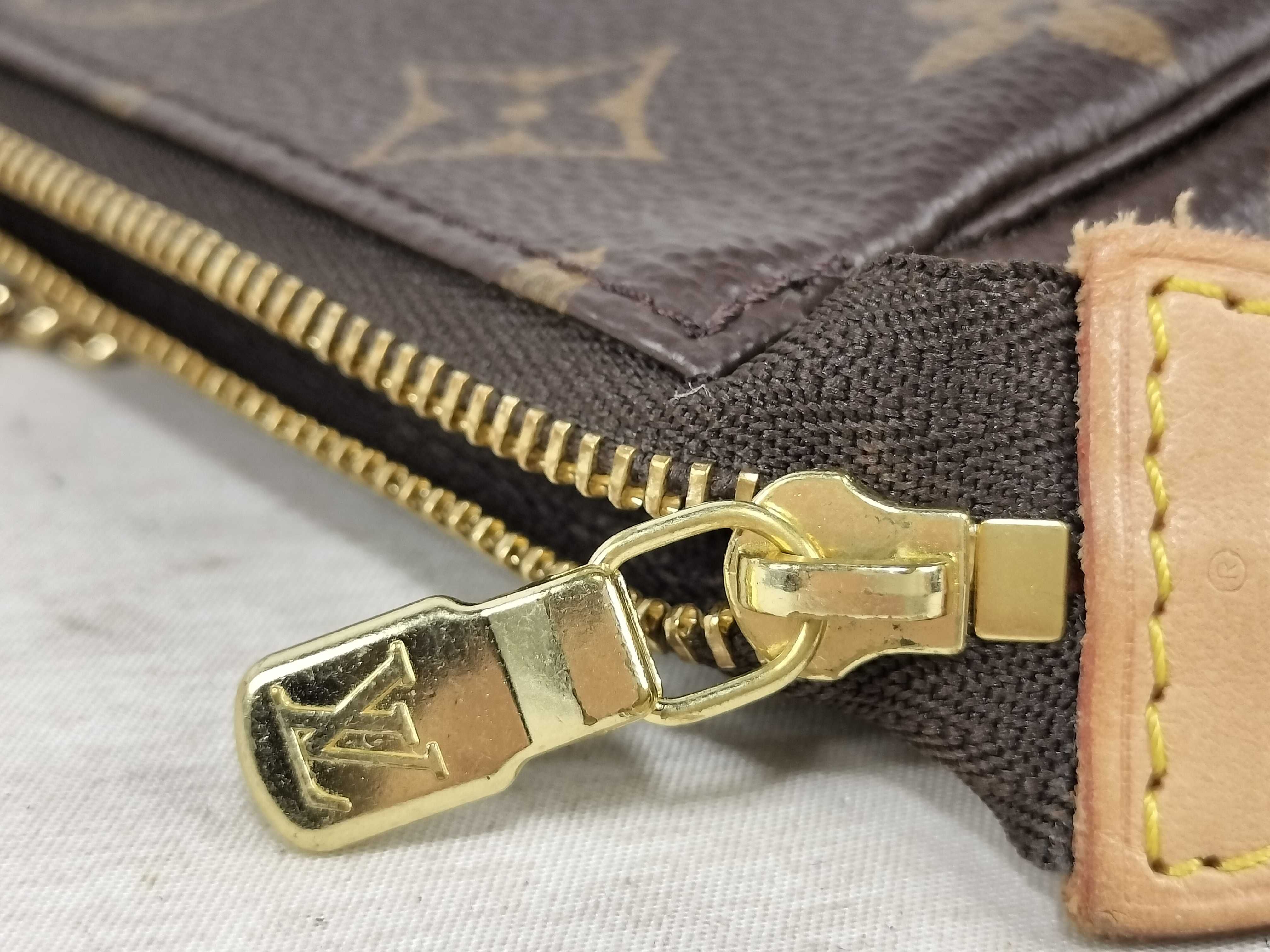 Monogram Louis Vuitton Monogram Pouch Mini Pochette Accessoires M58009 Handbag — view 12