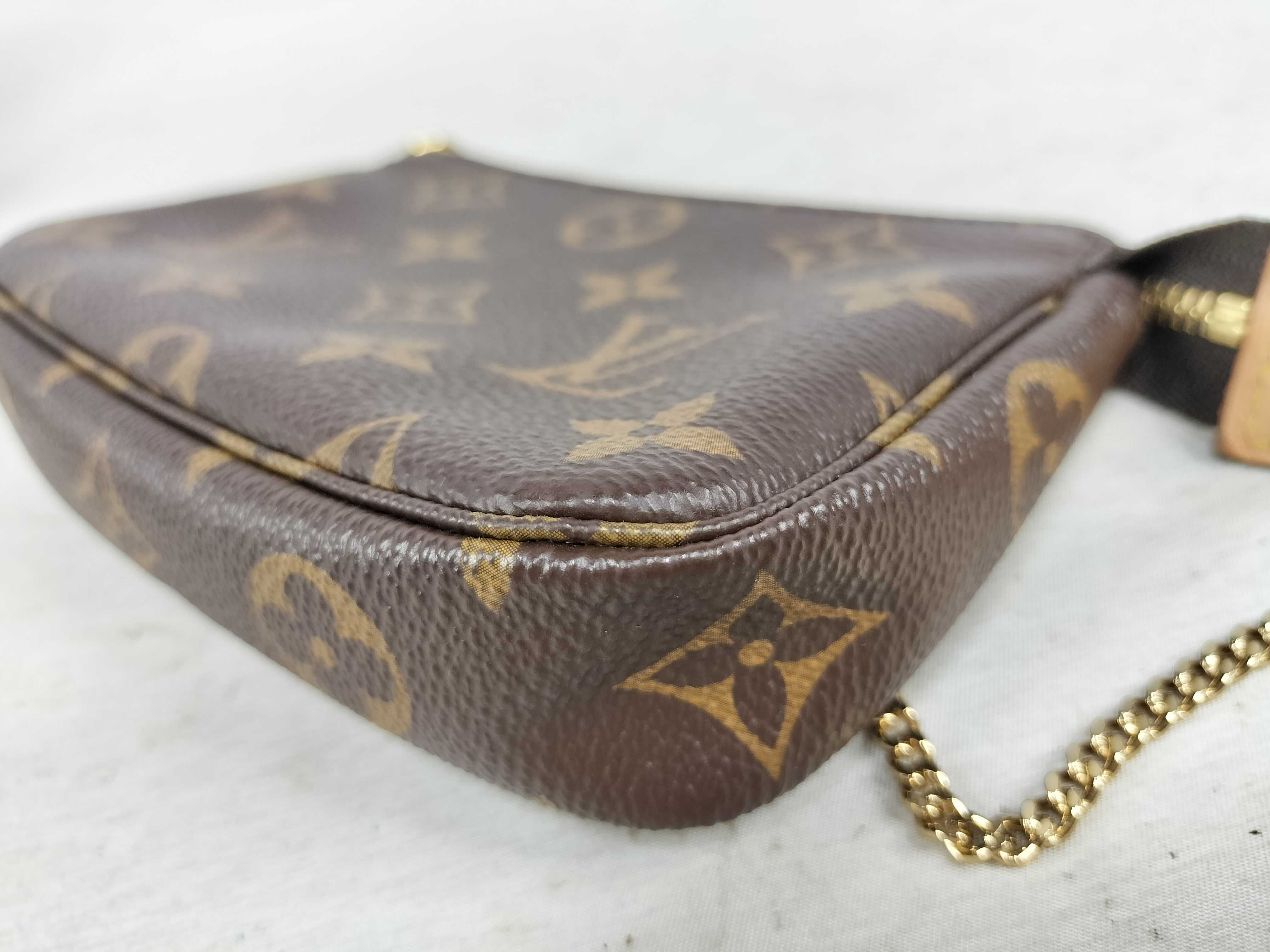 Monogram Louis Vuitton Monogram Pouch Mini Pochette Accessoires M58009 Handbag — view 7