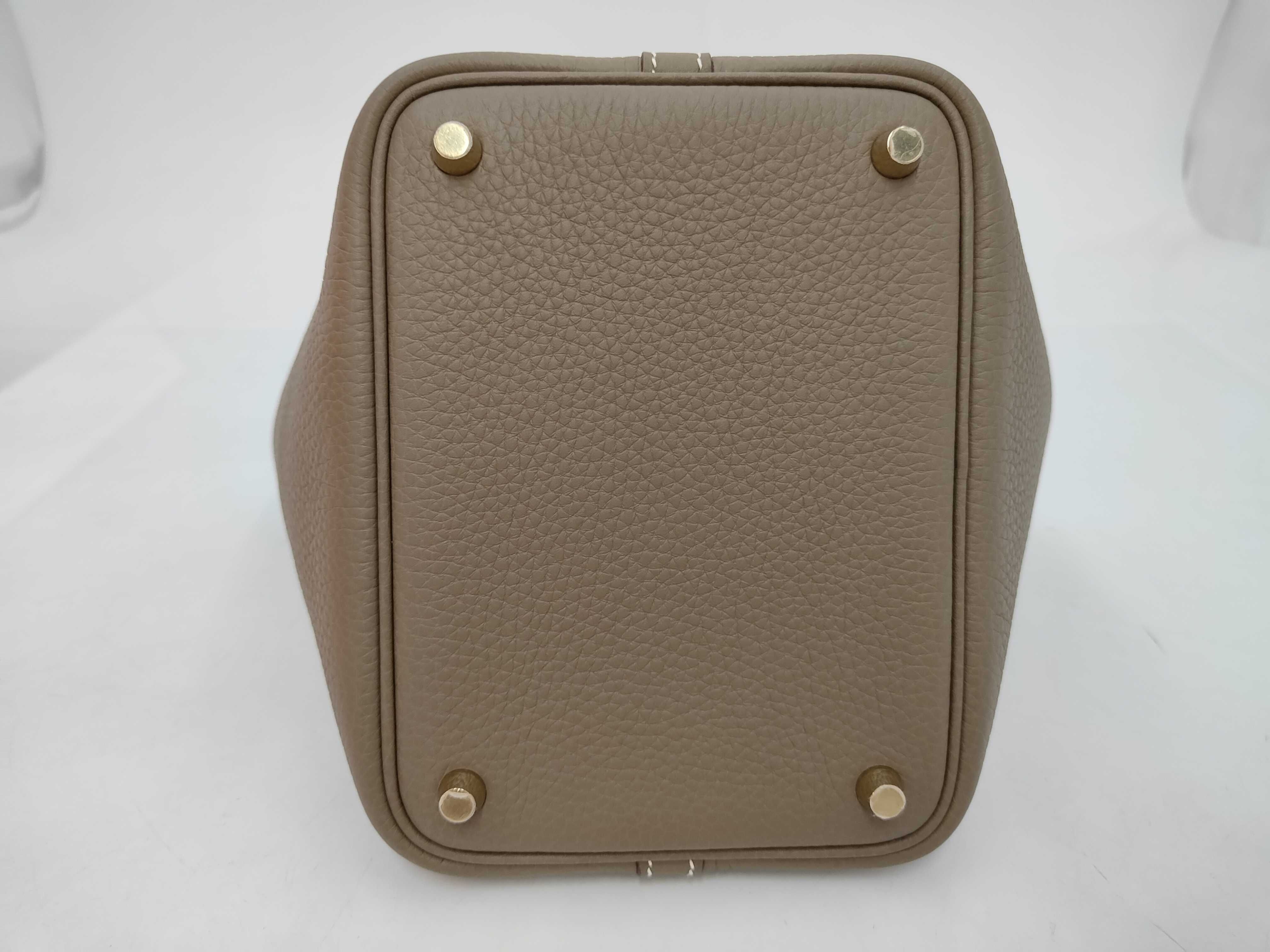 Picotin Lock 18 Etoupe Taurillon Clemence Leather Gold Hardware G Stamp Handbag — view 4