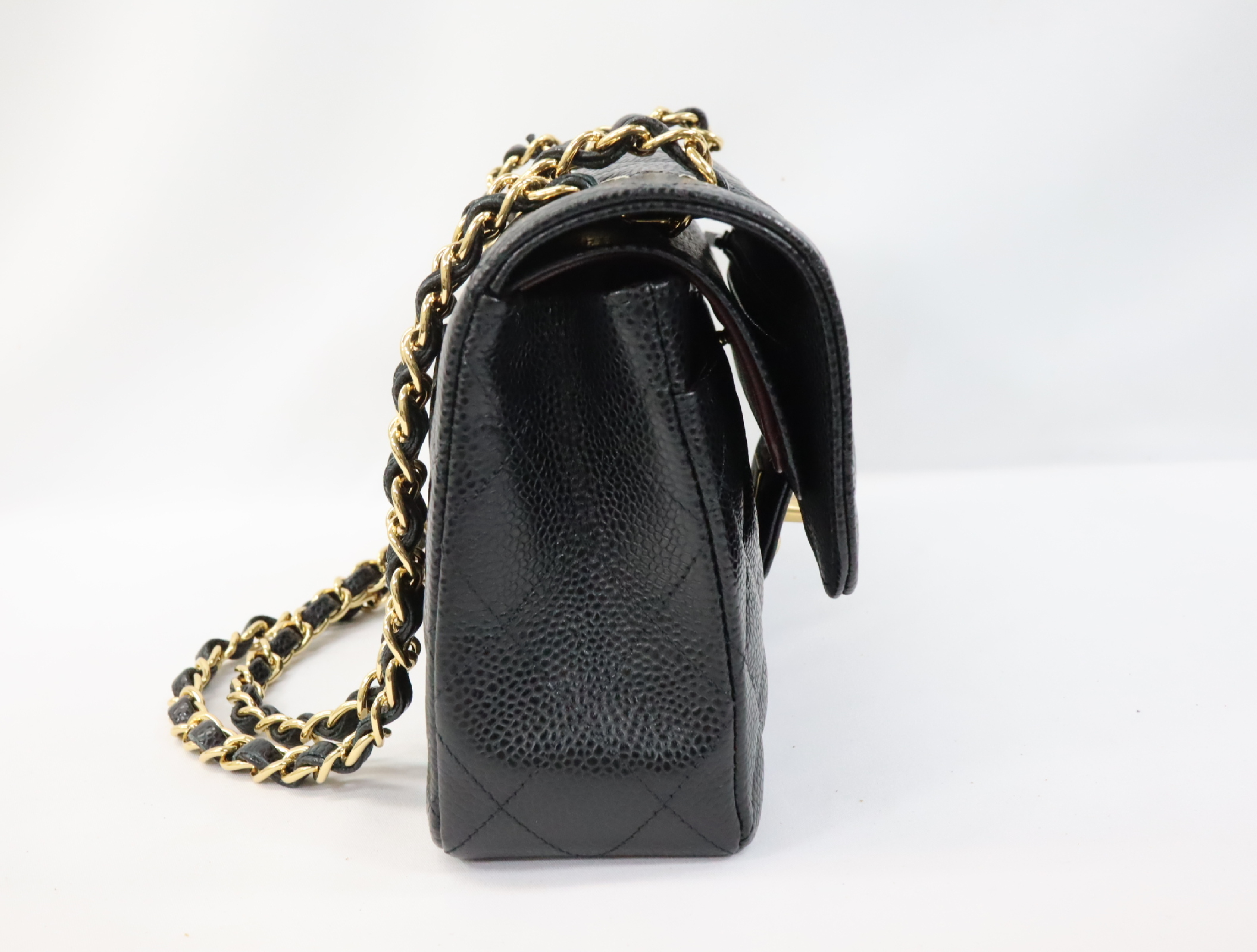 Matelassé 23 Caviar Skin Double Flap Black Serial Number 30s Gold Hardware A01113? Shoulder Bag — view 4