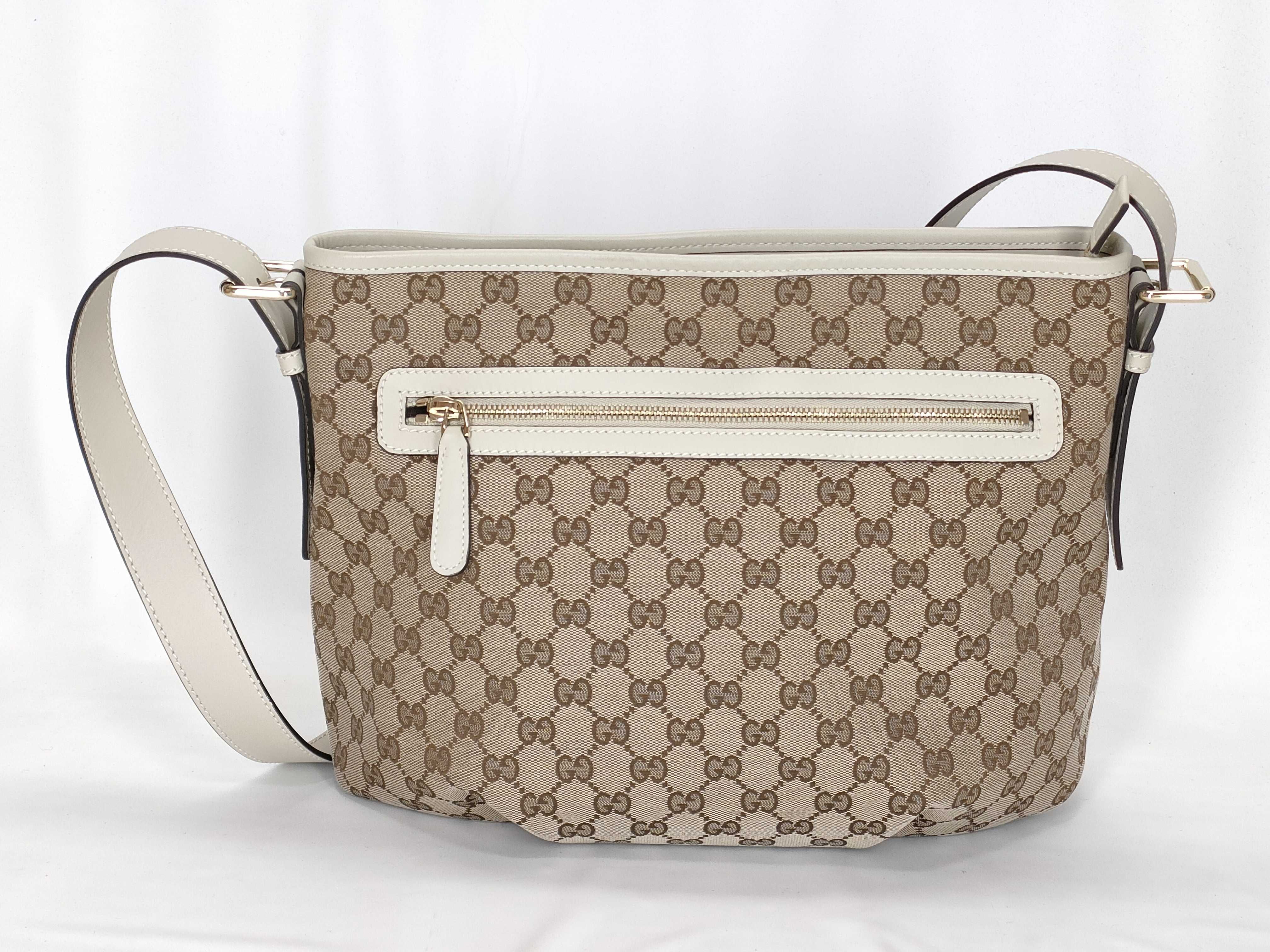 GG Canvas Shoulder Bag