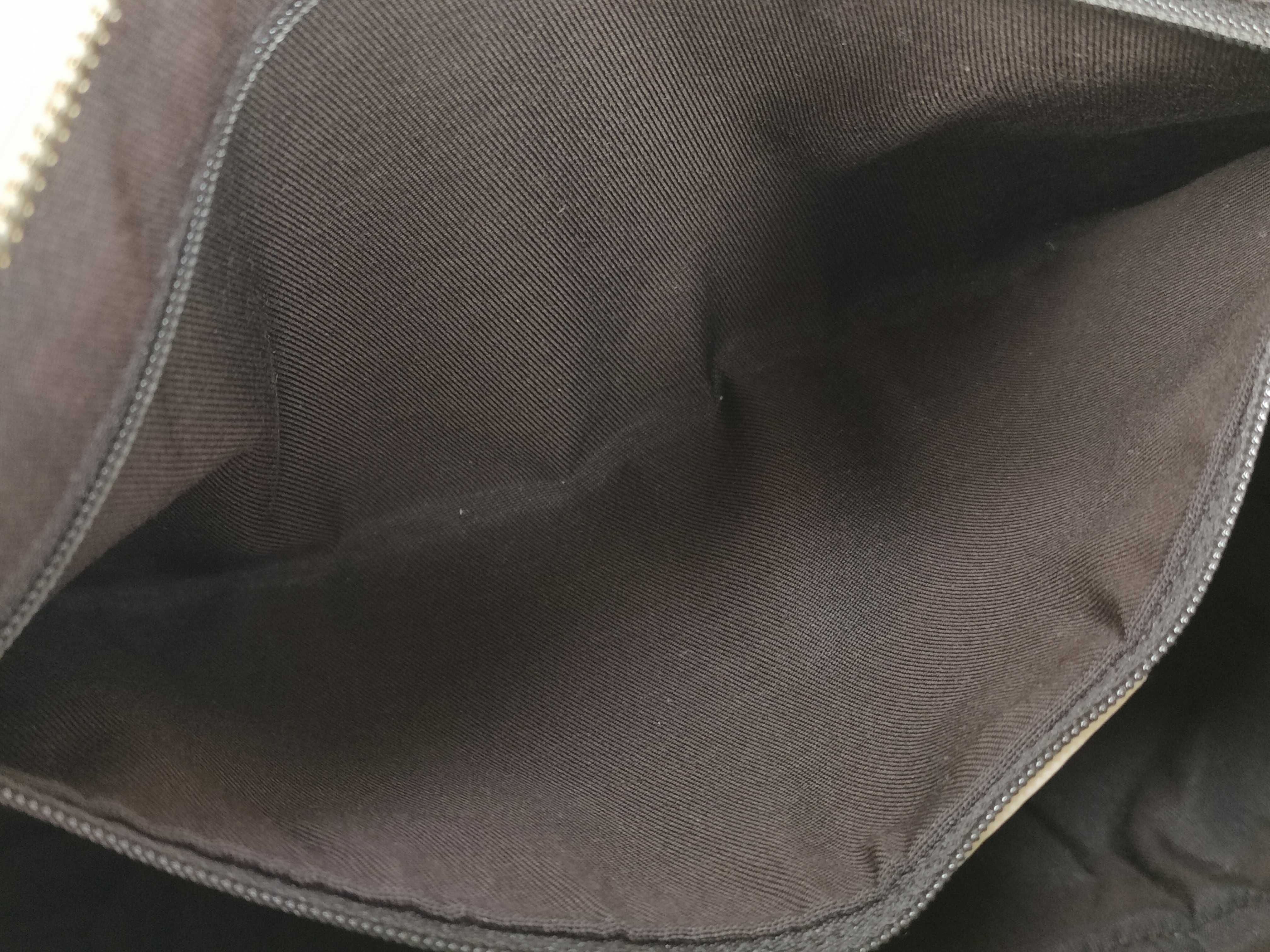 GG Canvas Shoulder Bag — view 11