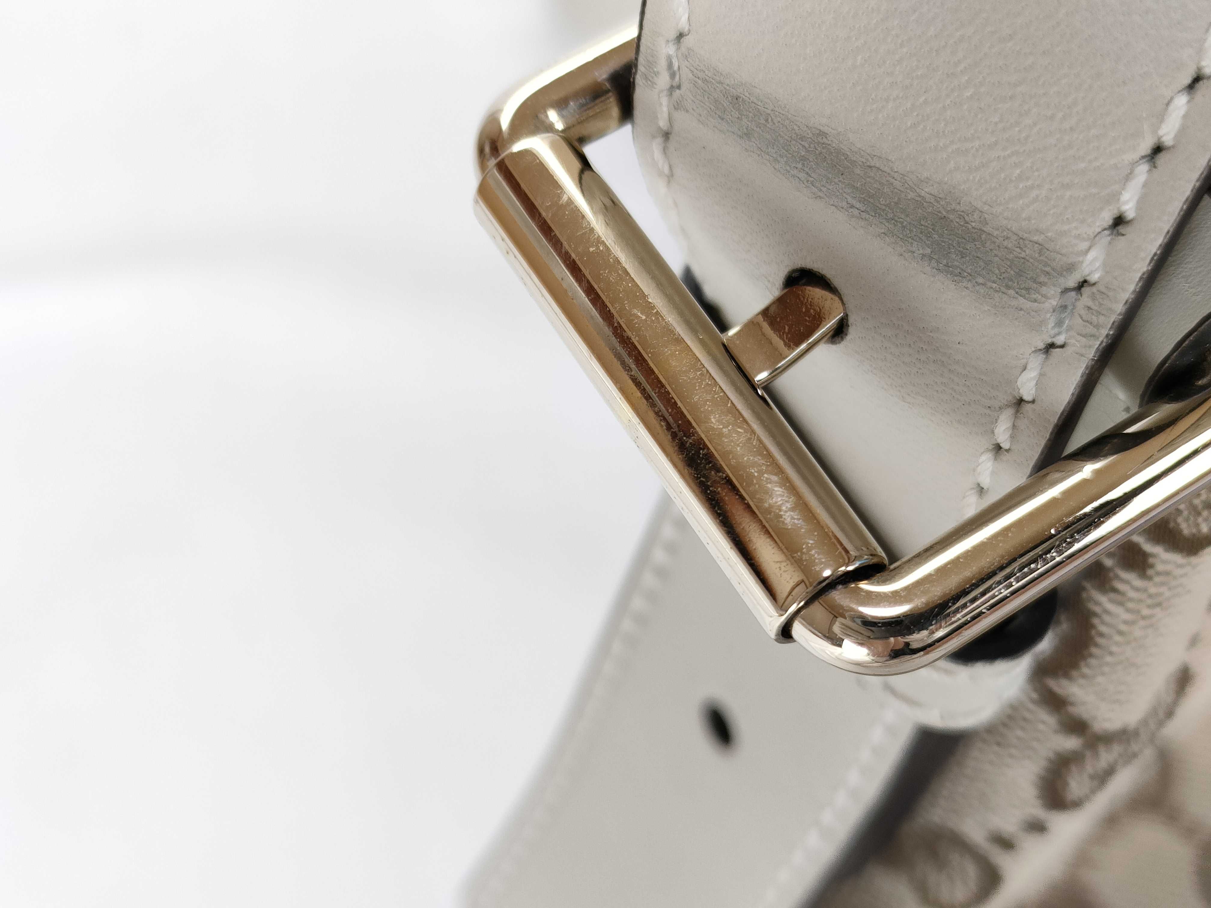 GG Canvas Shoulder Bag — view 14
