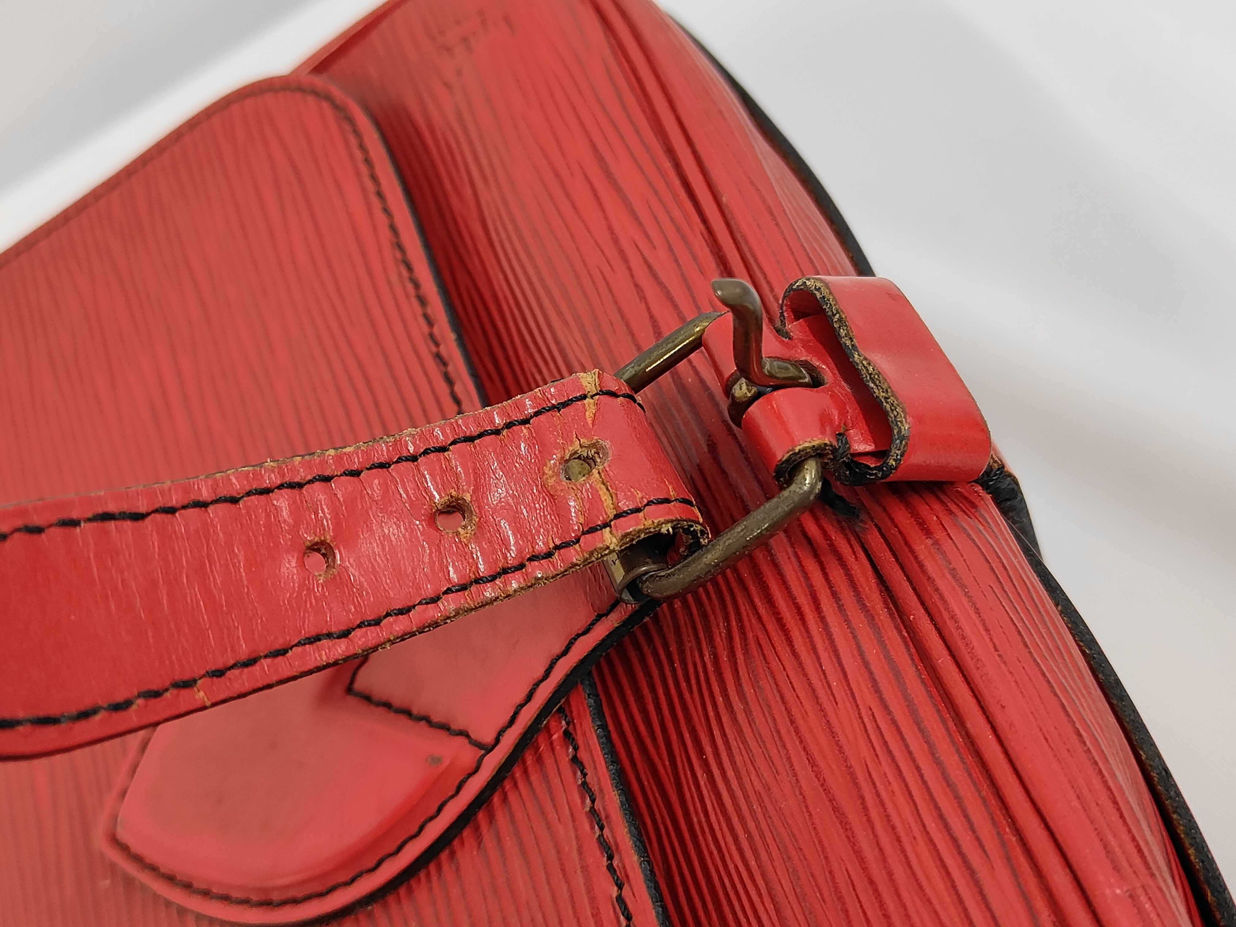Epi Leather Cartouchiere Shoulder Bag — view 7