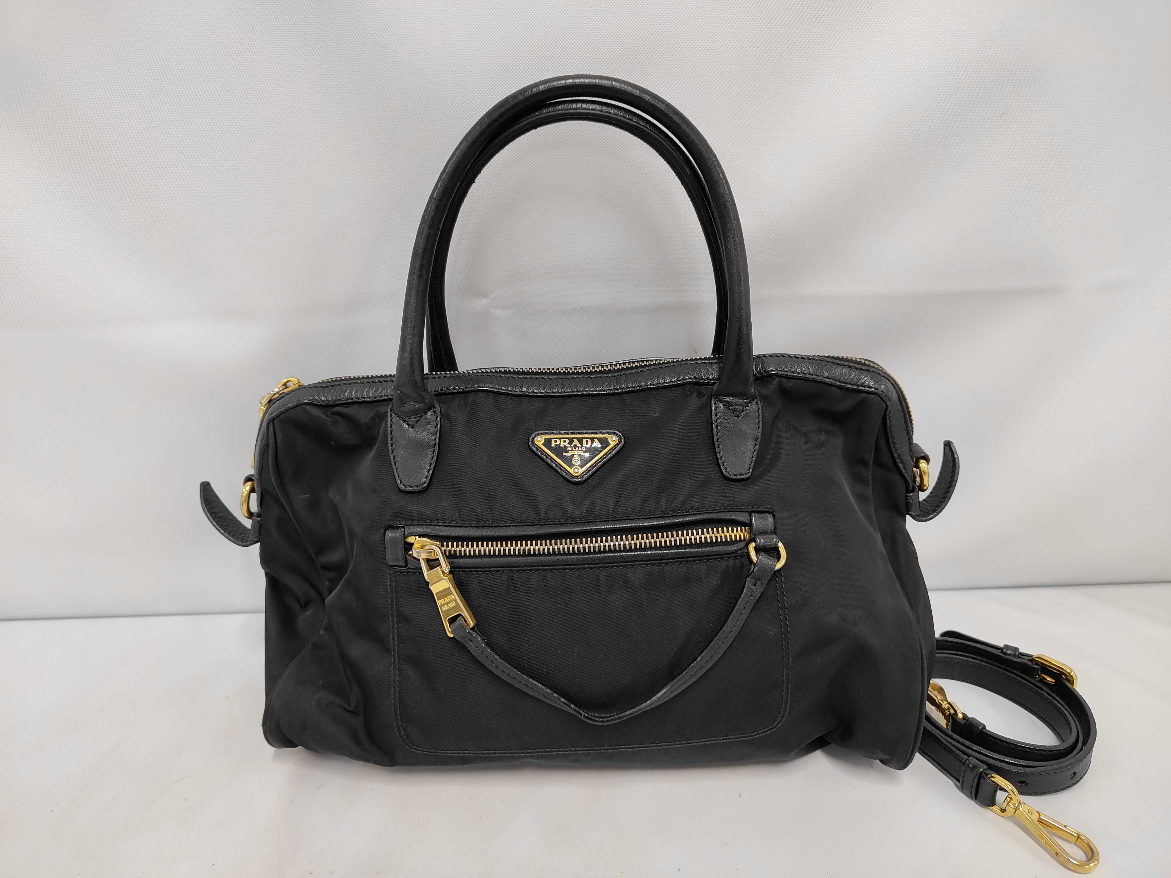 2-way handbag/shoulder bag, nylon x leather, with strap.