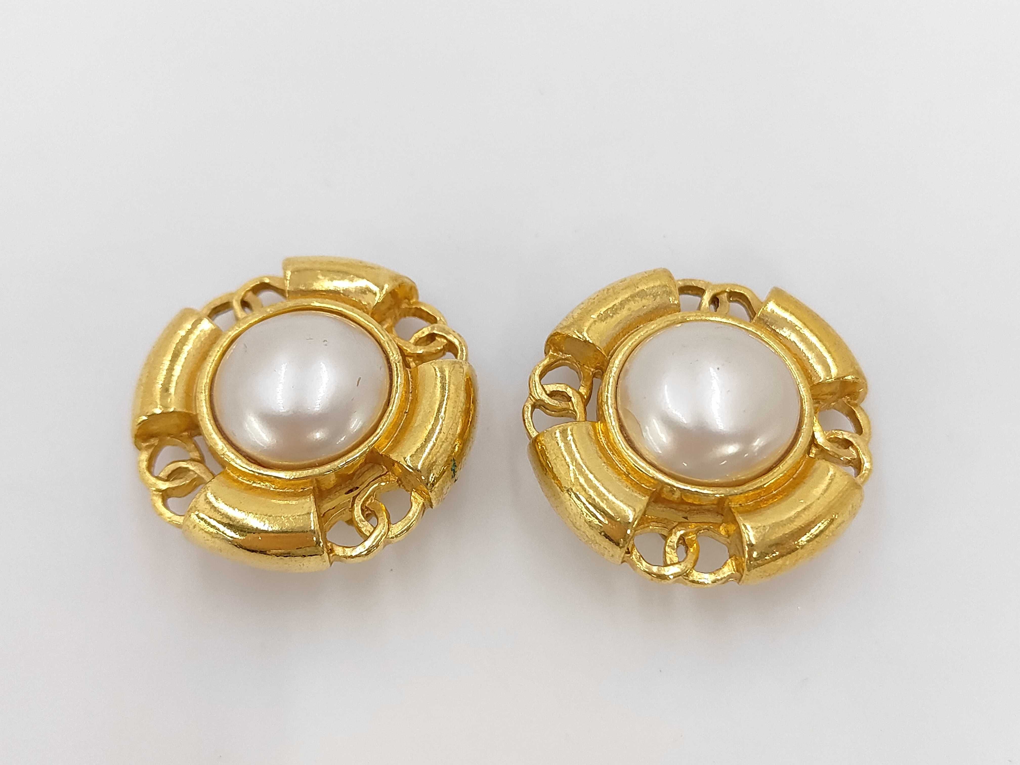 Gold Plated Faux Pearl Vintage Earrings (One earring has a comment)