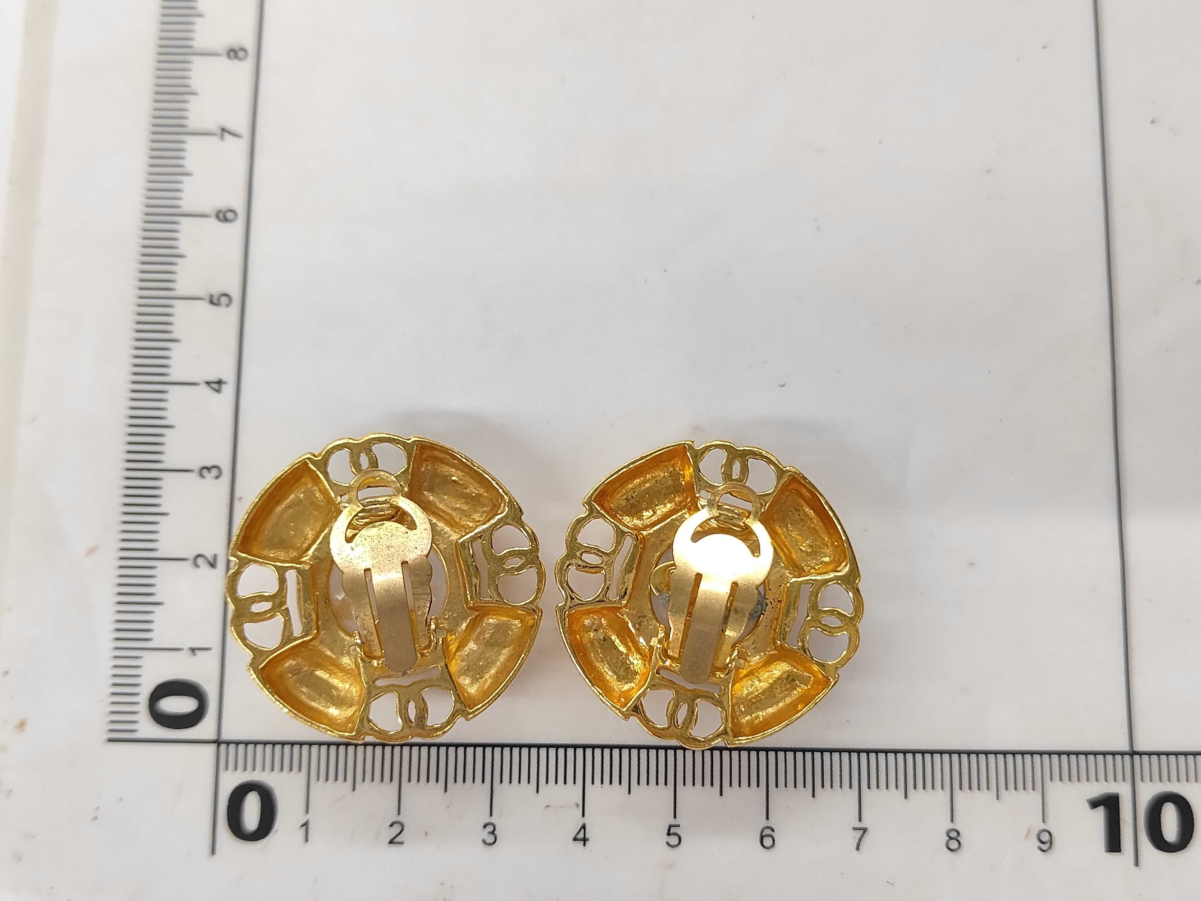 Gold Plated Faux Pearl Vintage Earrings (One earring has a comment) — view 7