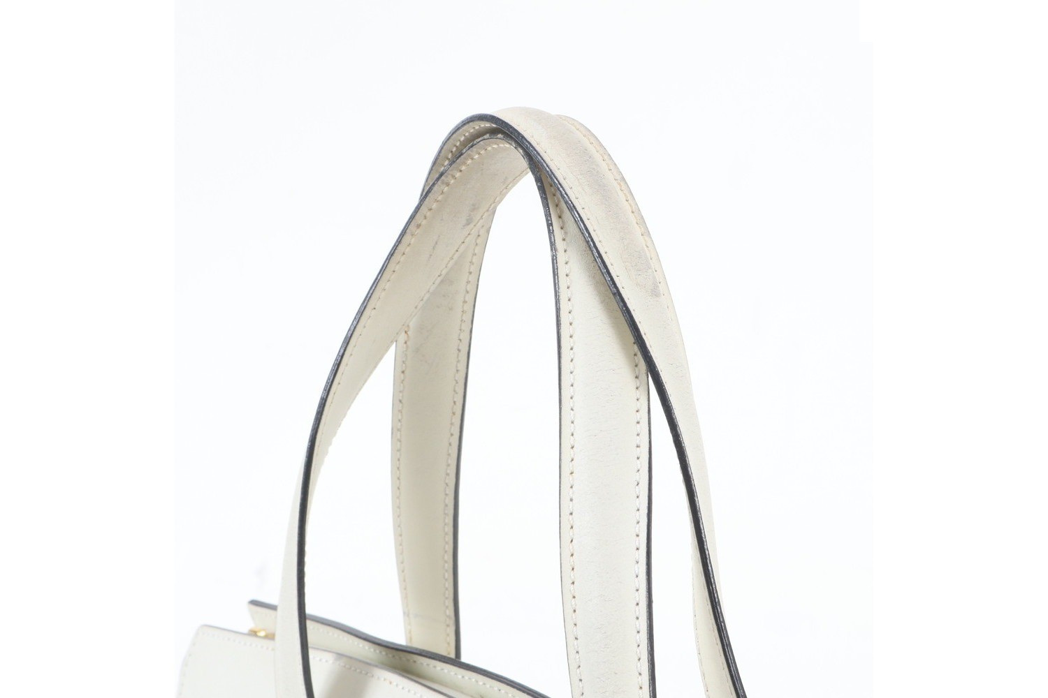 Leather handbag tote bag with gold hardware — view 2
