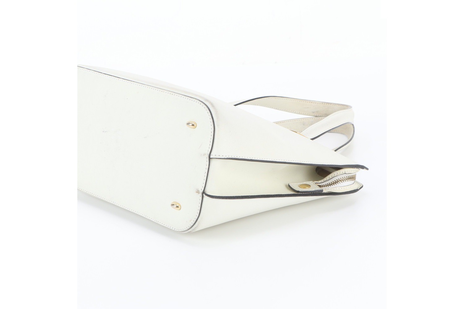 Leather handbag tote bag with gold hardware — view 4