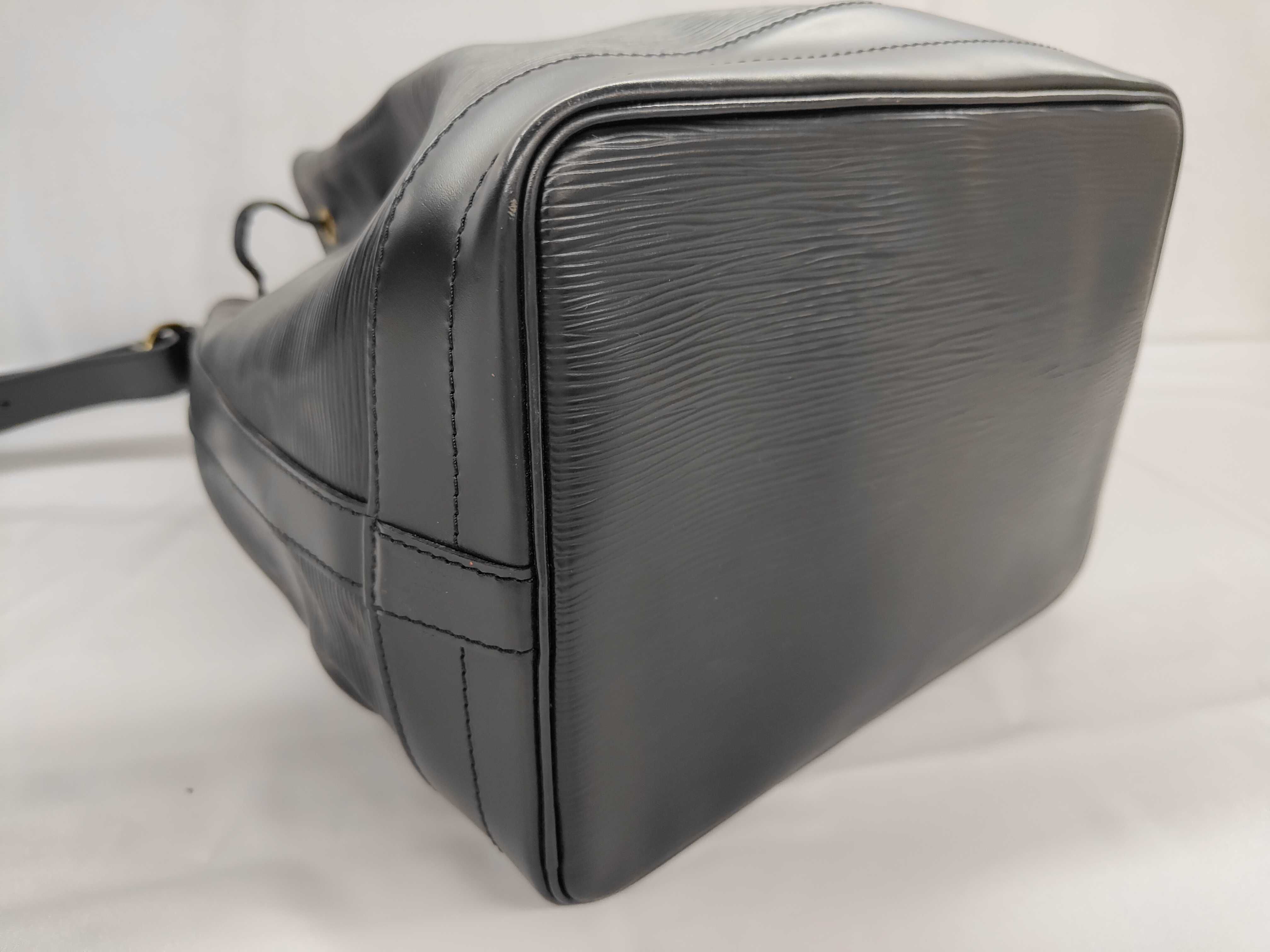 Epi Noe Shoulder Bag — view 7
