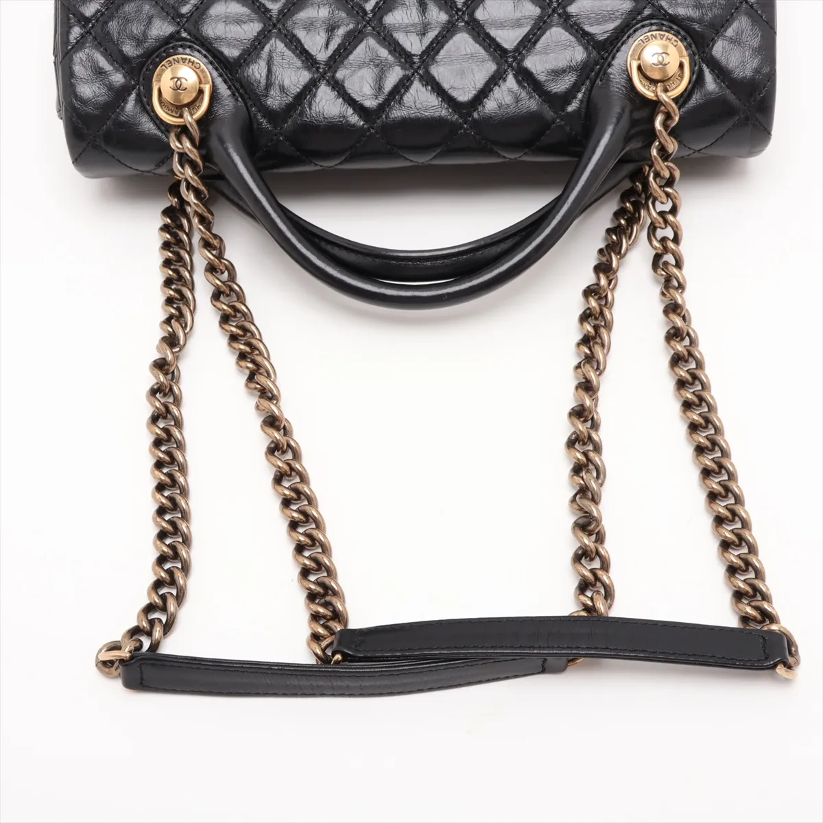 Matelassé Vintage Calfskin 2-Way Handbag, Black with Gold Hardware, Item Number 18246639 (Serial Number 18) — view 7