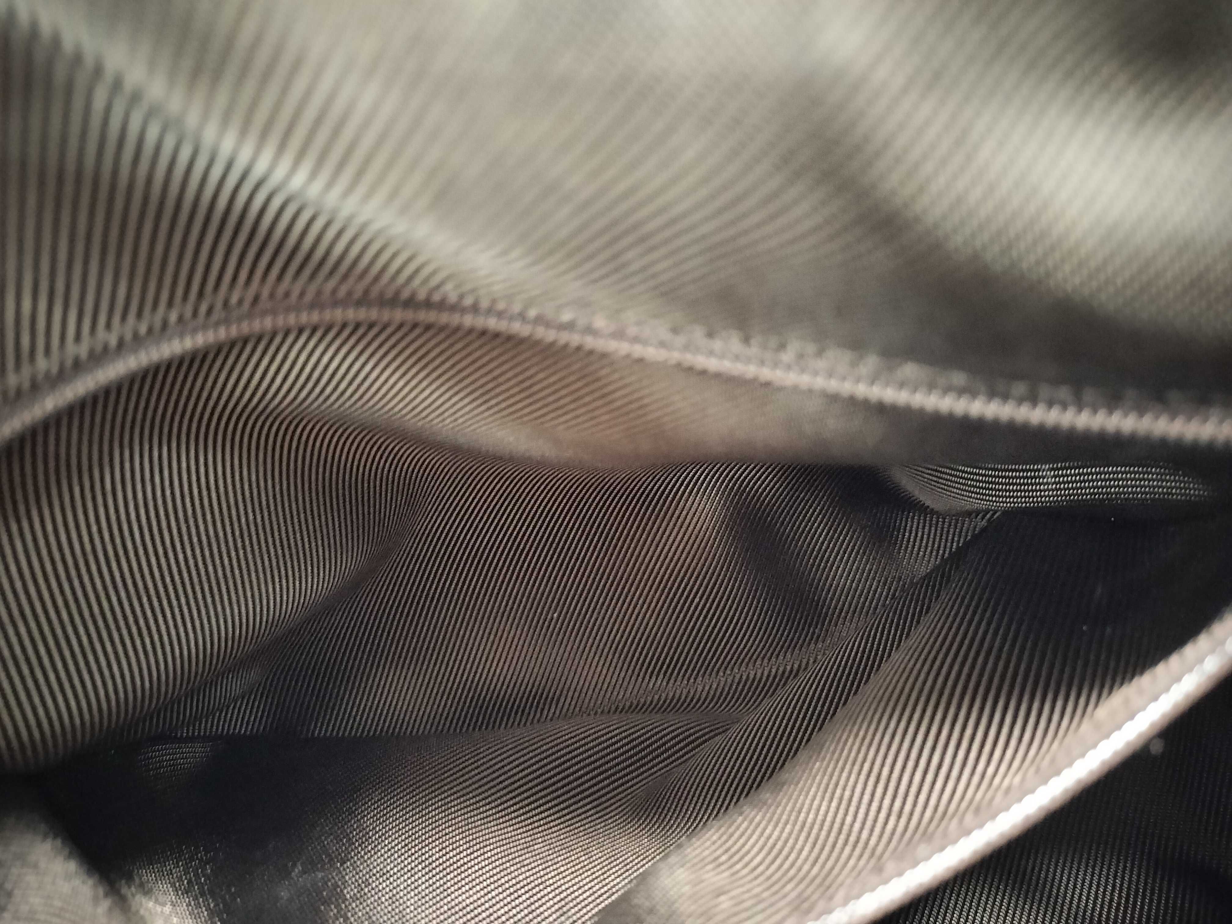 GG Canvas Bag Handbag — view 11