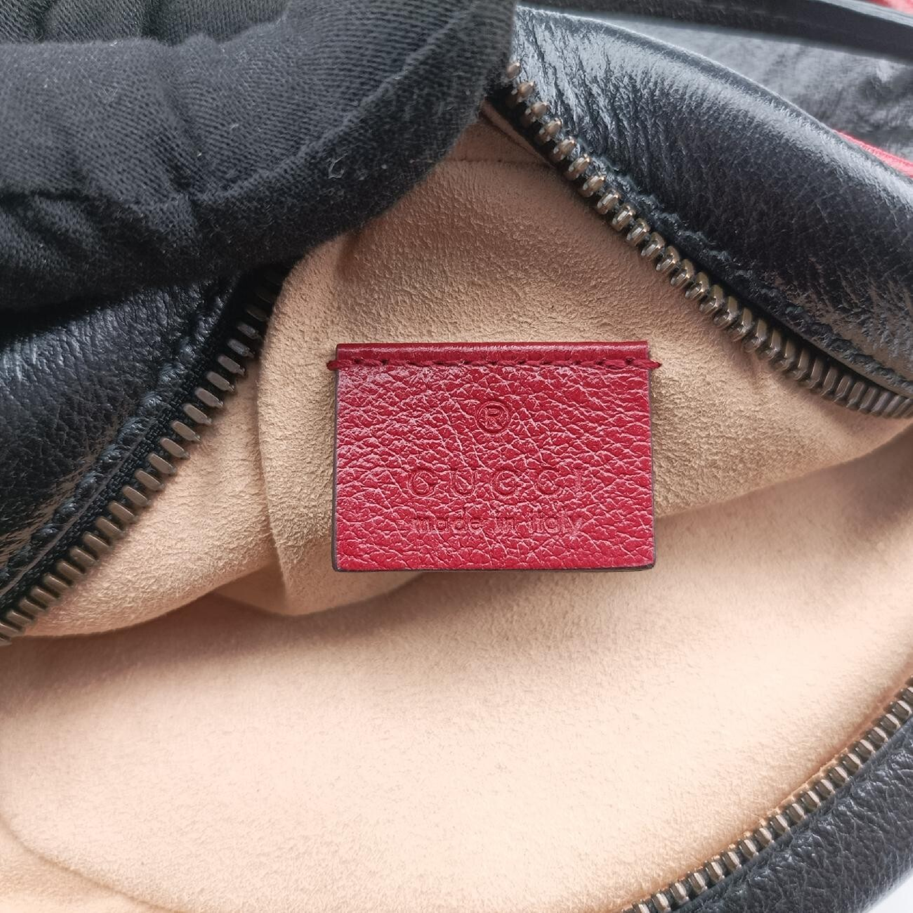 GG Marmont Black x Red Leather Shoulder Bag 550154 H029690636 — view 7
