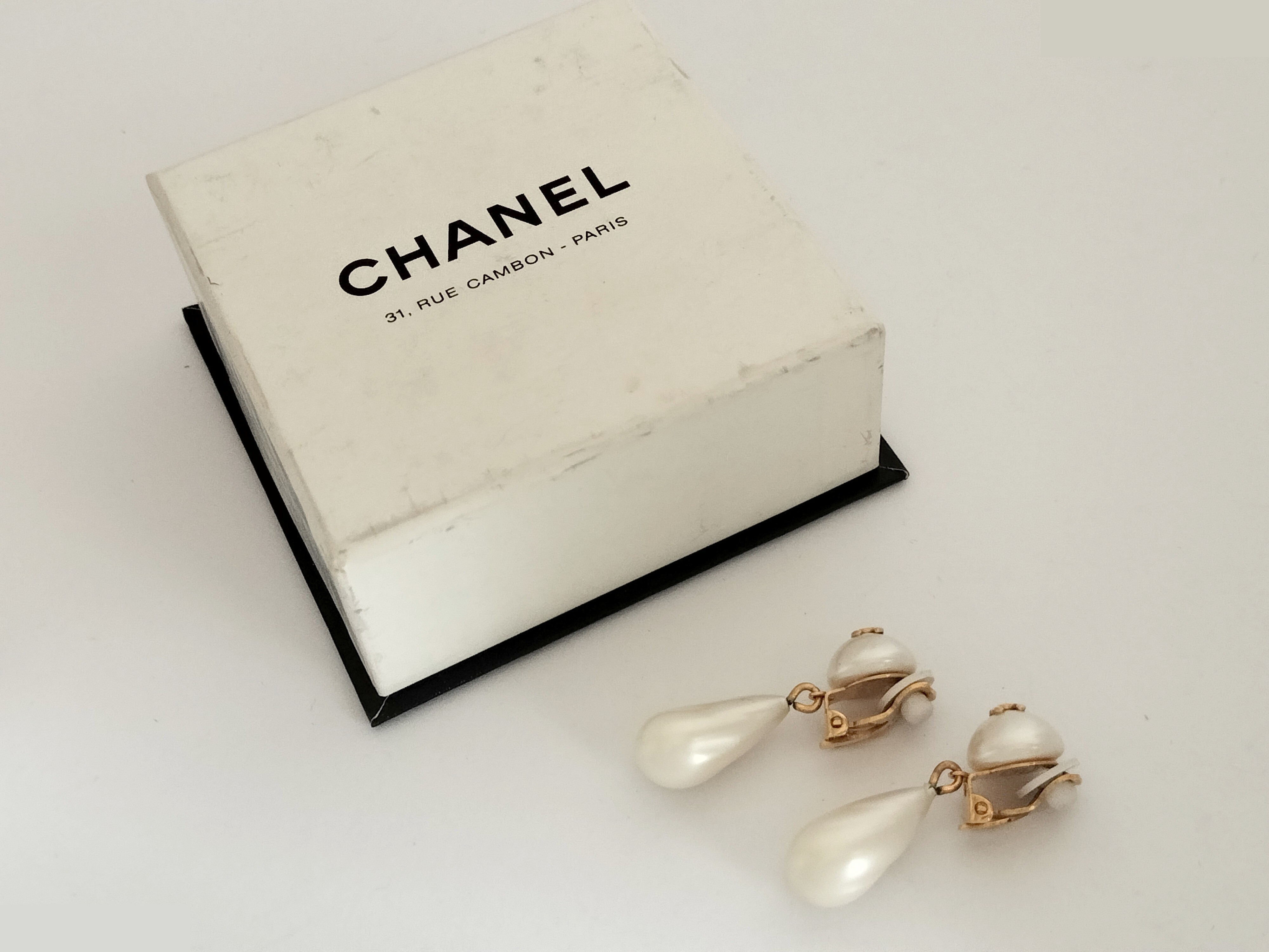 Coco F Pearl Gold Earrings 2 3 — view 2
