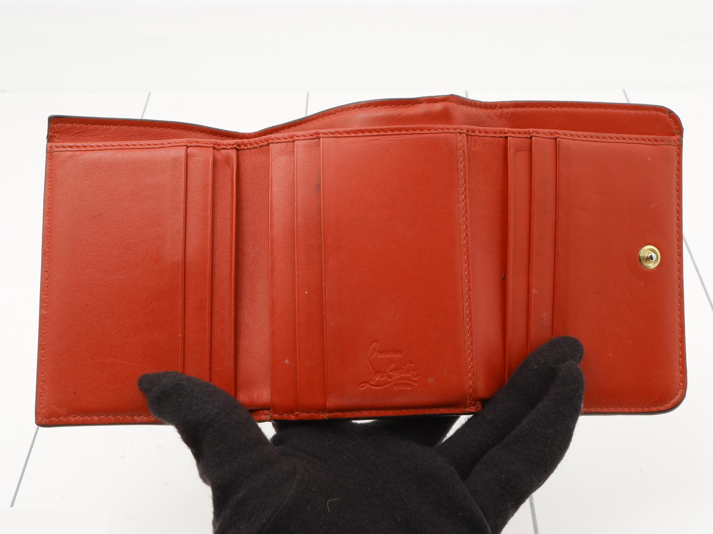 Other lines: Bags and Wallets — view 4
