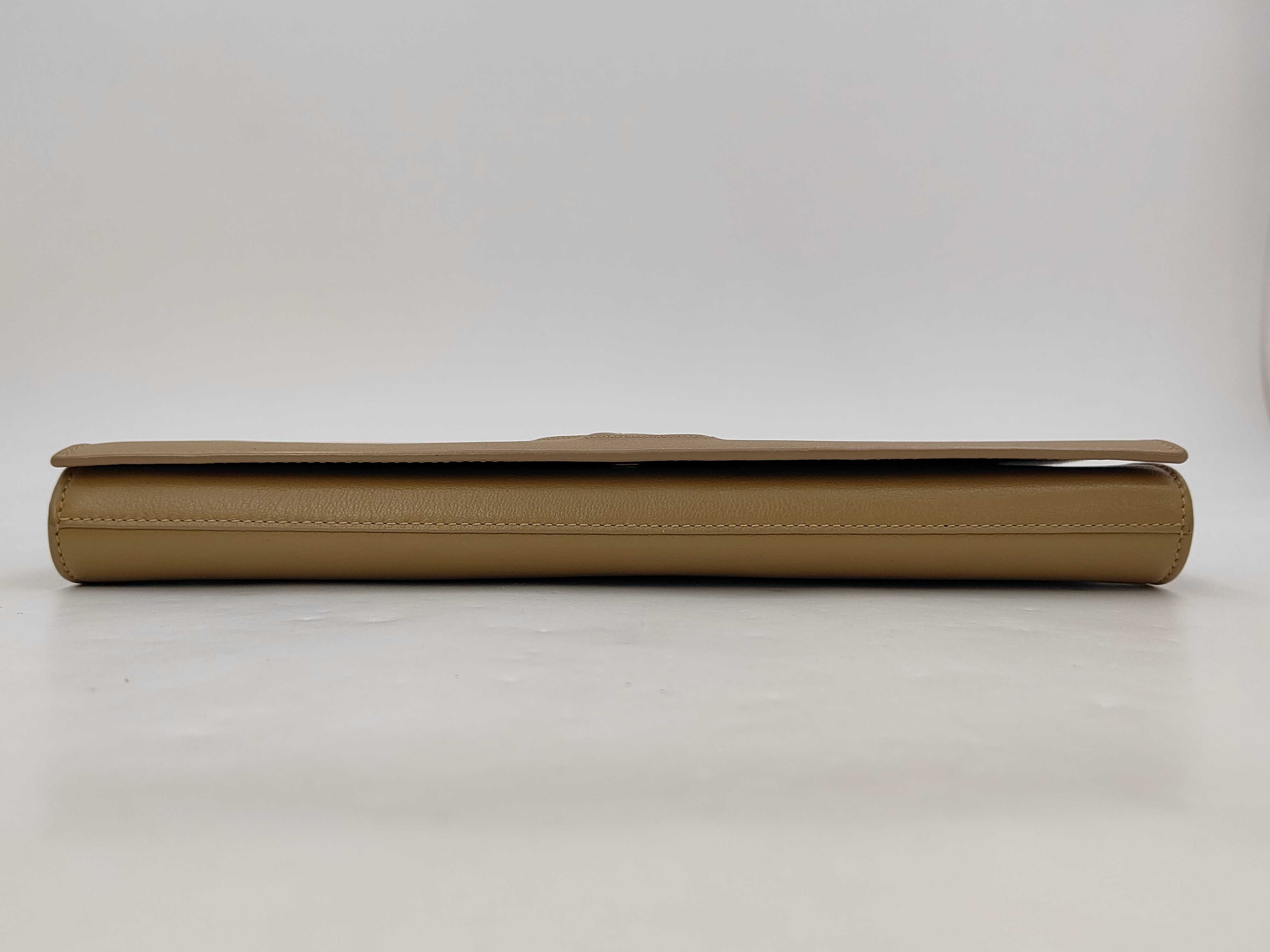 Bellechasse Clutch Bag Beige — view 3