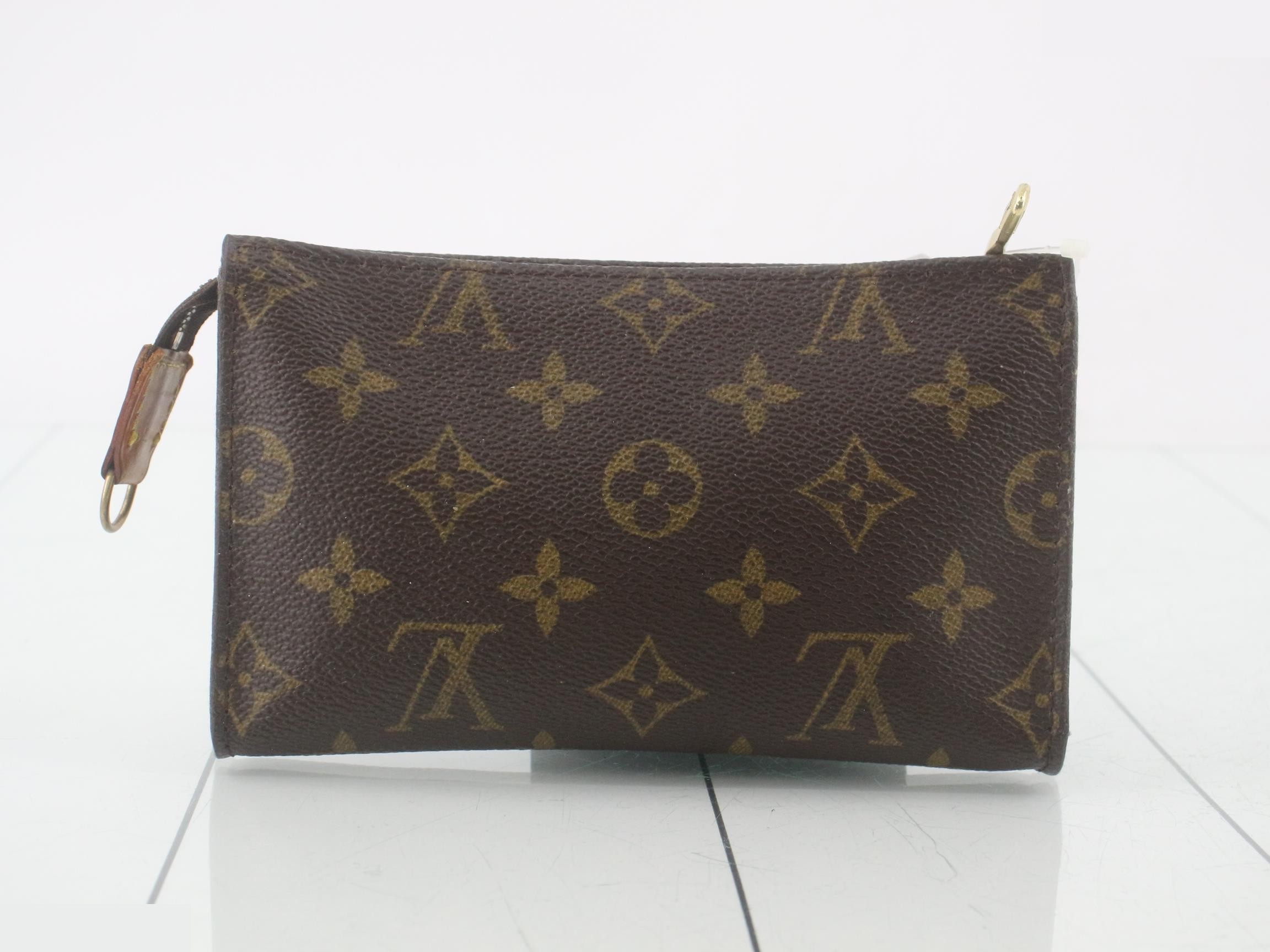pouch — view 2