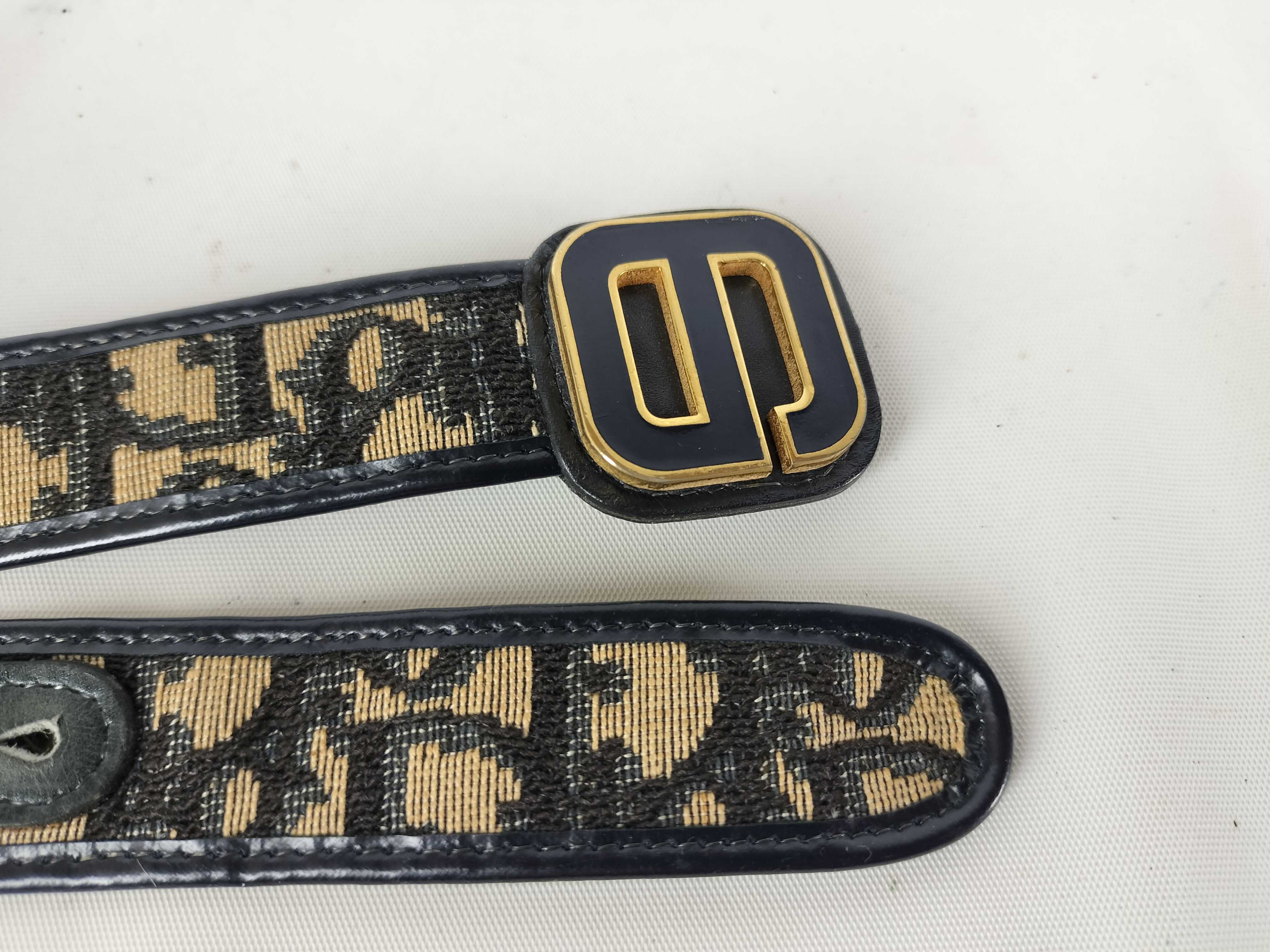 belt — view 3