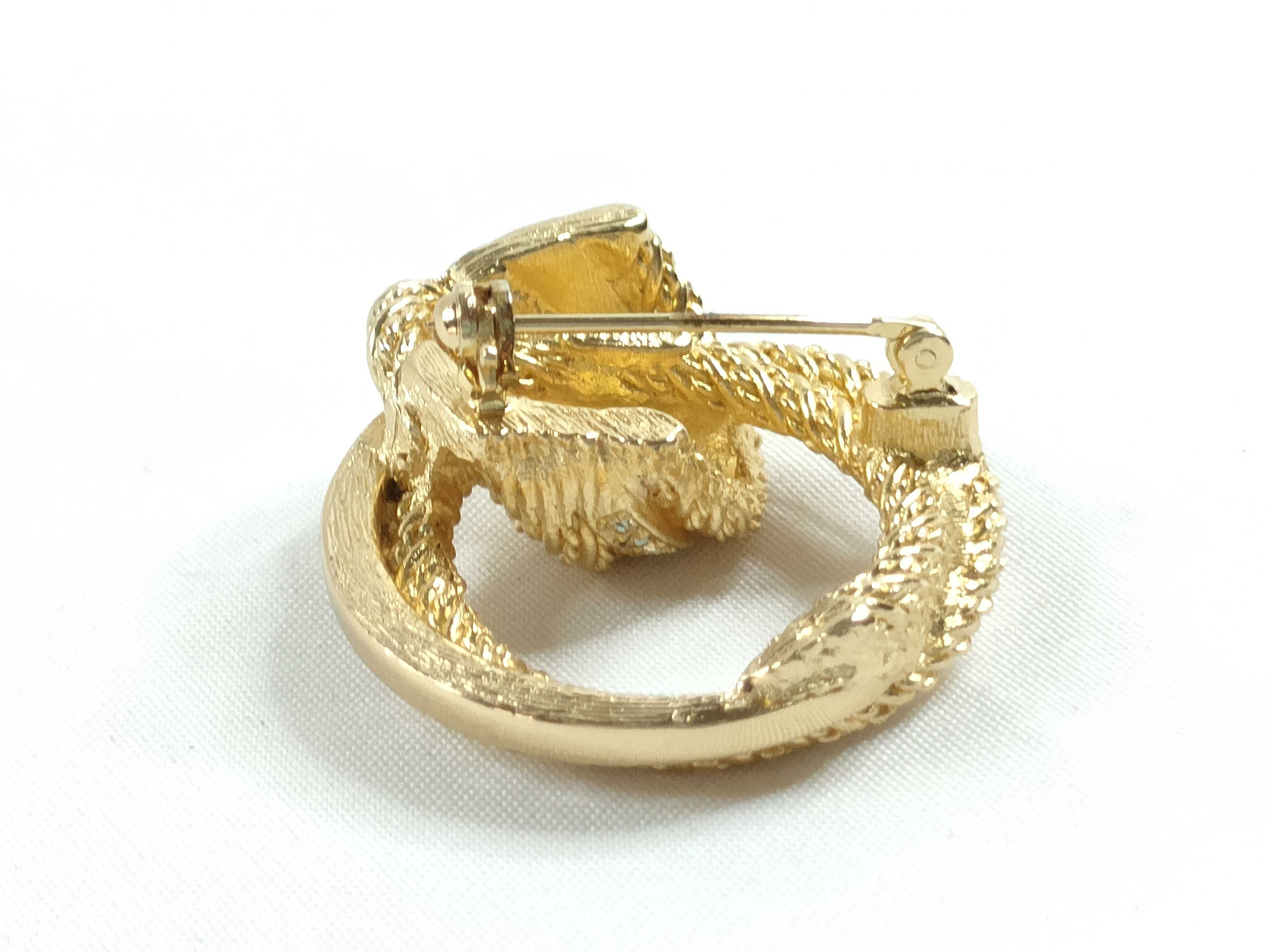 Christian brooch, rhinestone, gold brooch — view 4
