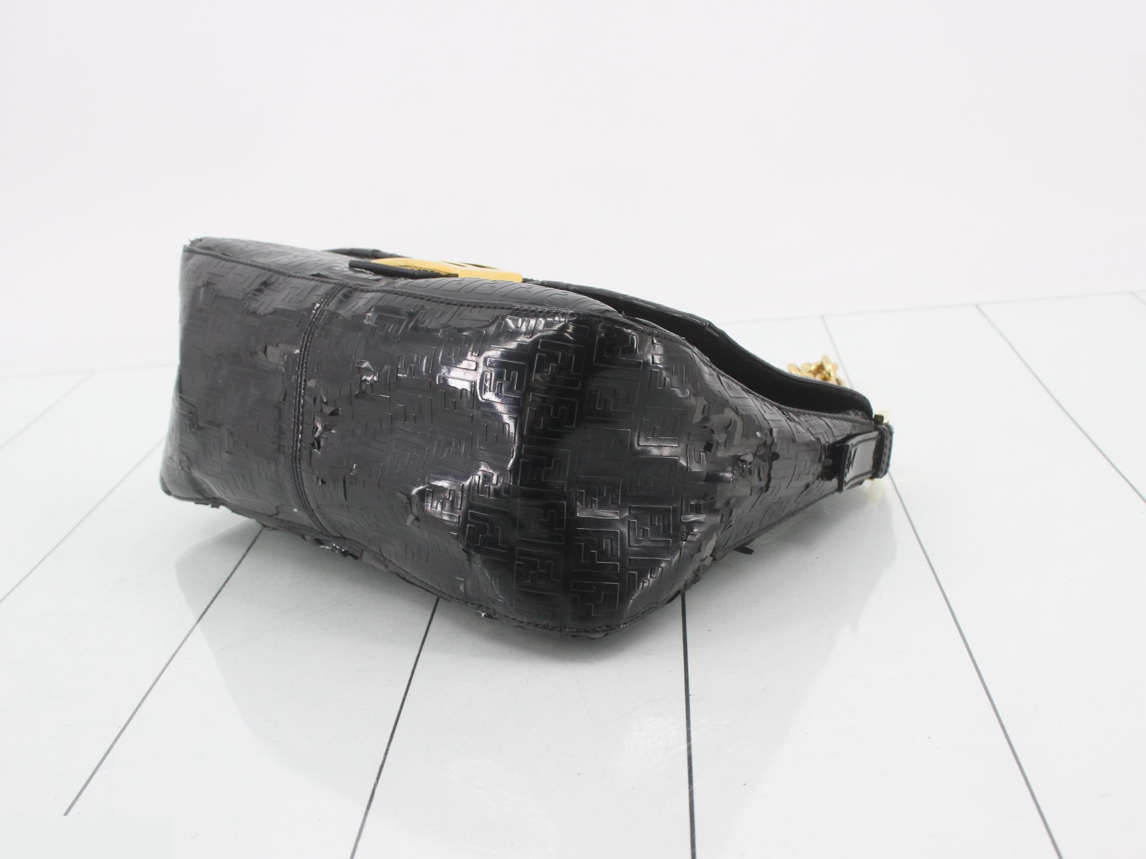 Patent leather Zucchino Mamma Bucket Chain — view 6
