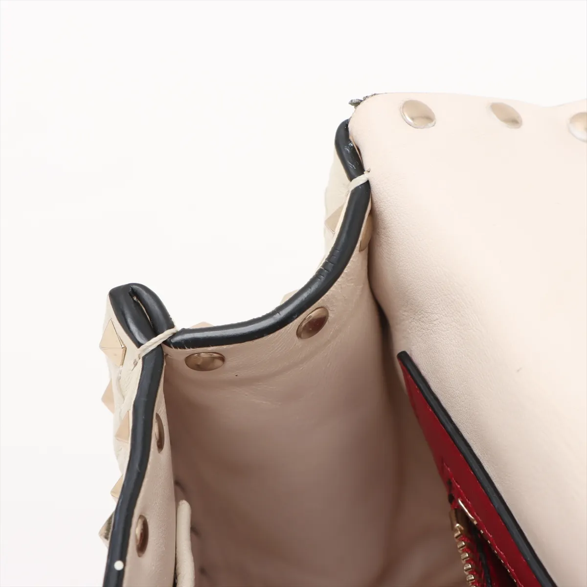 Rockstud Leather 2WAY Shoulder Bag White — view 12