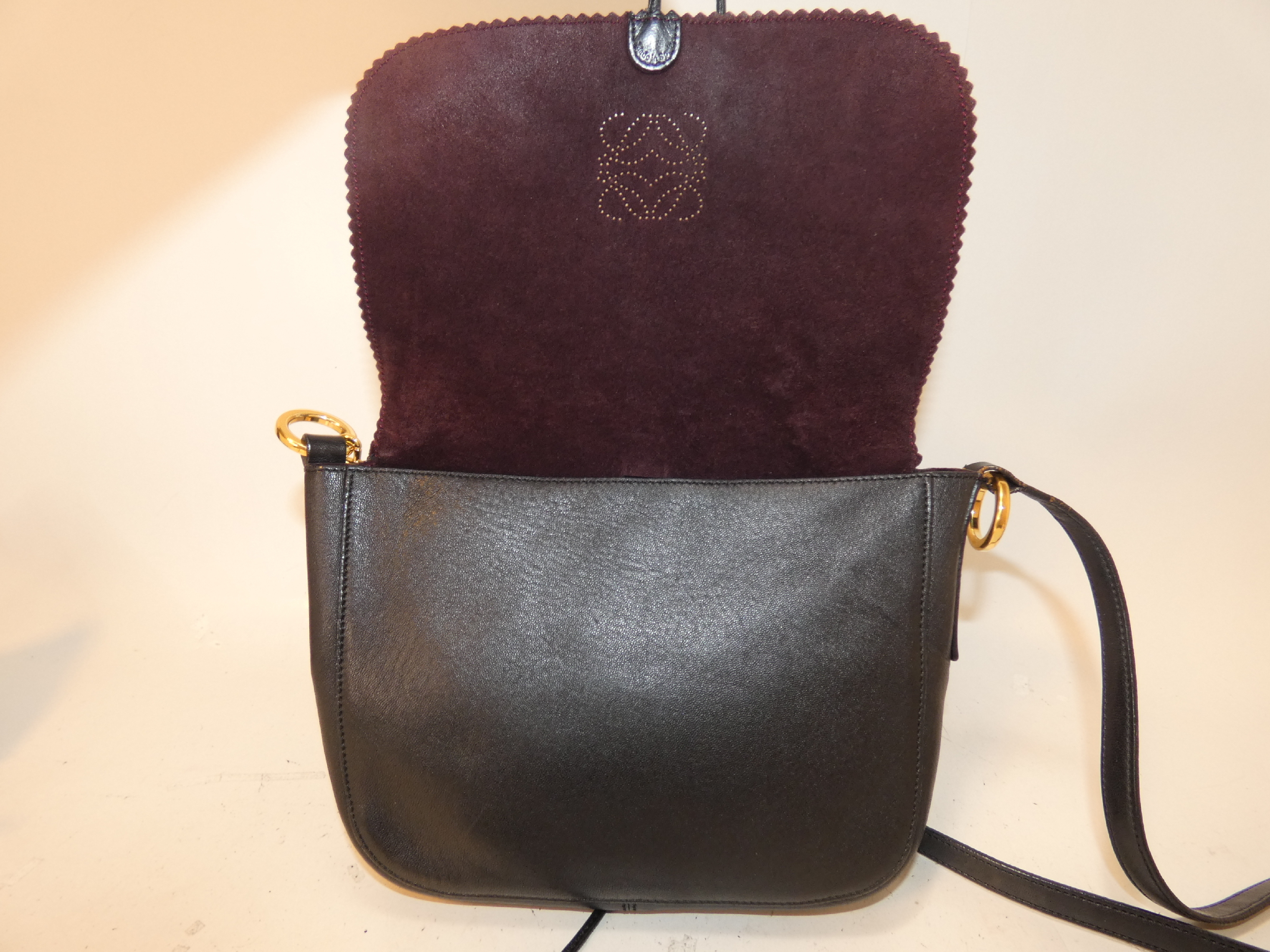 Anagram Fringe Black Leather Shoulder Bag — view 10