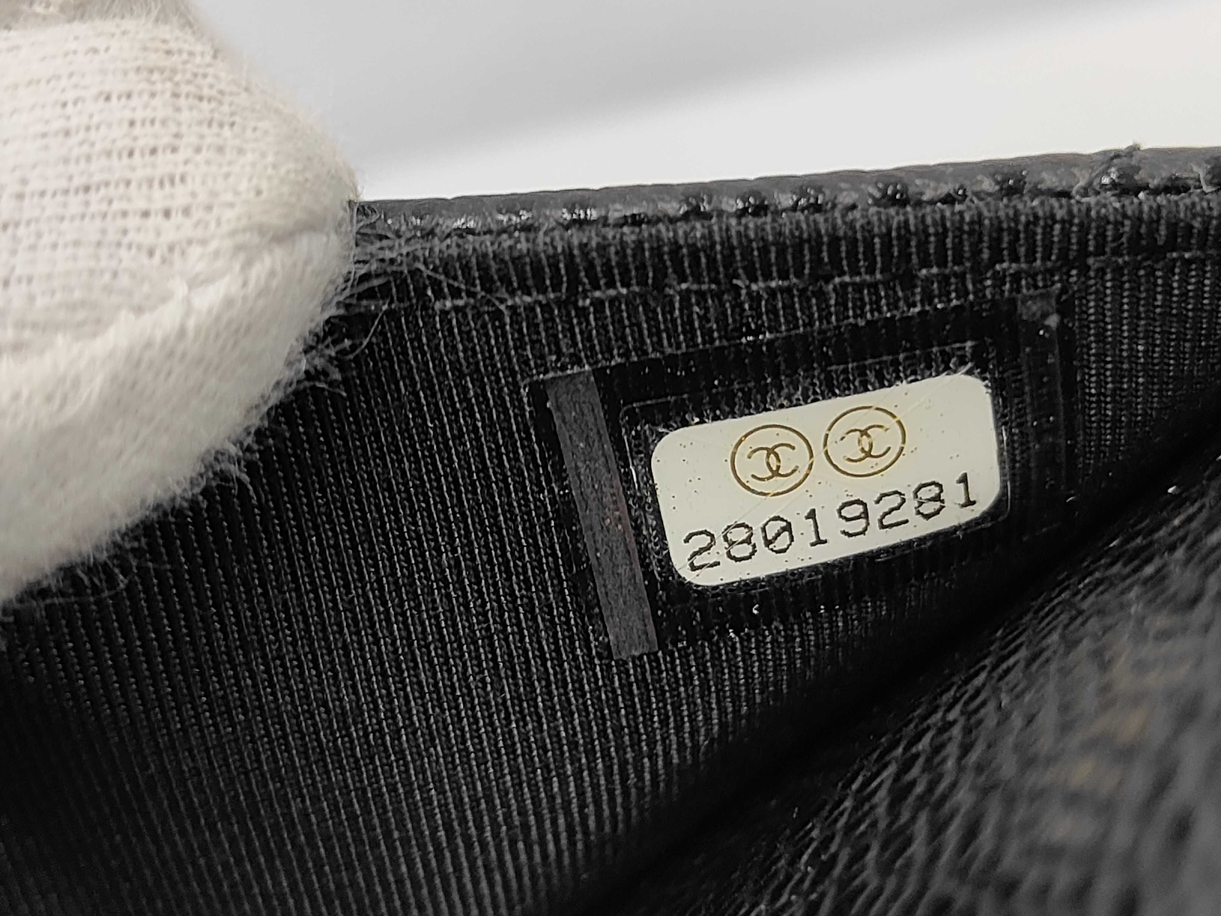 WOC Caviar Skin Shoulder Bag — view 9
